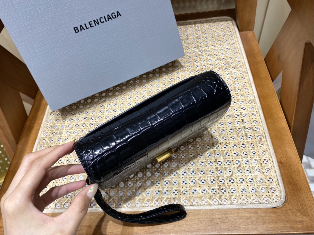 Balenciaga B.Small 18CM Bag 618156鳄鱼纹黑色/金扣