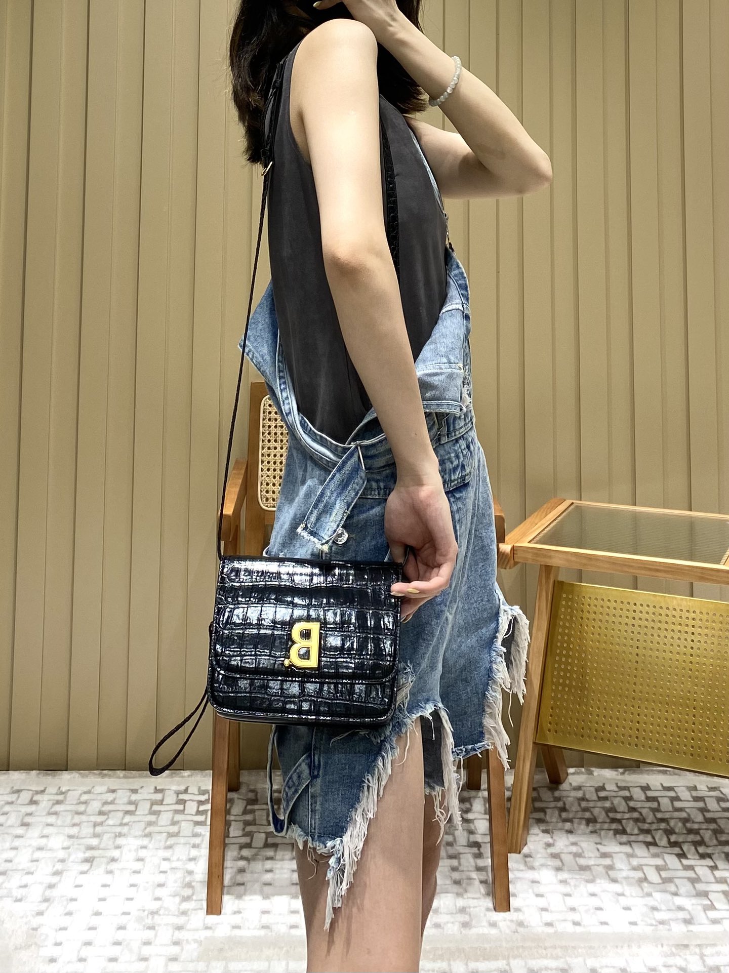 Balenciaga B.Small 18CM Bag 618156鳄鱼纹黑色/金扣