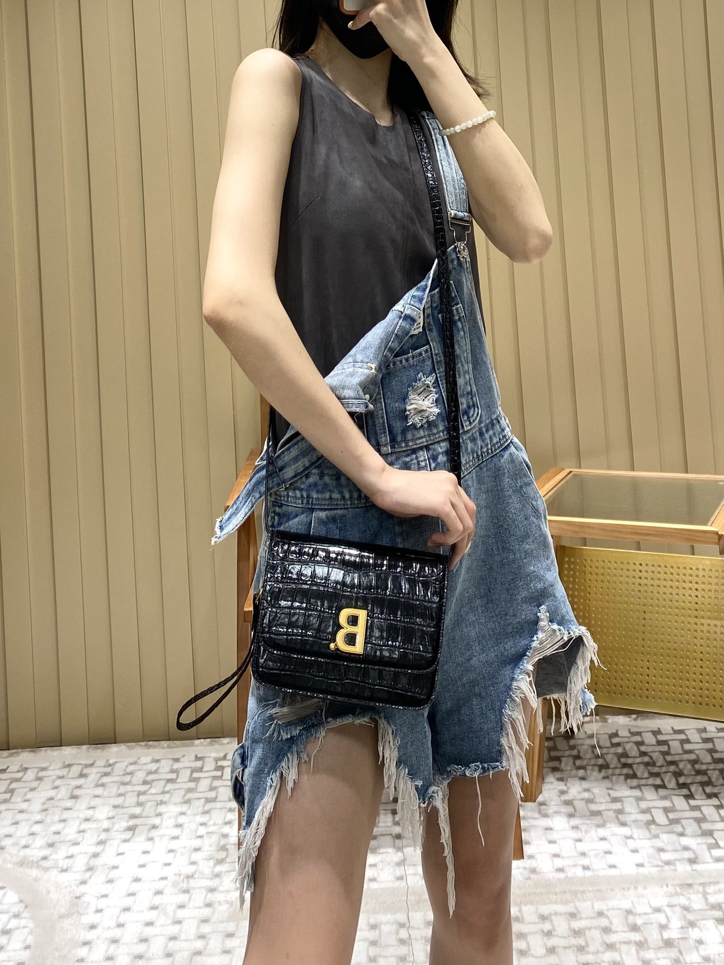 Balenciaga B.Small 18CM Bag 618156鳄鱼纹黑色/金扣