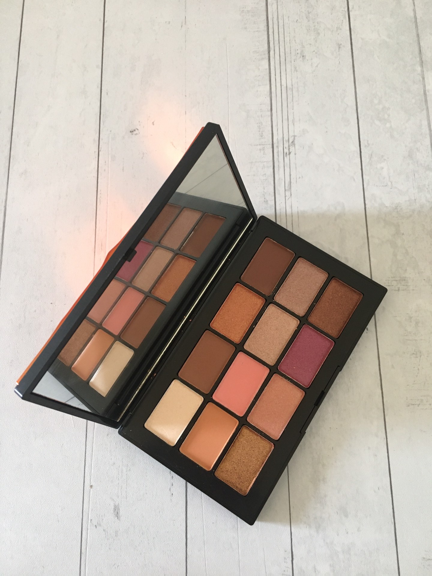 NARS Afterglow Eyeshadow Palette - Limited Edition 12-Pan Palette 5 i1652588464 6991 4