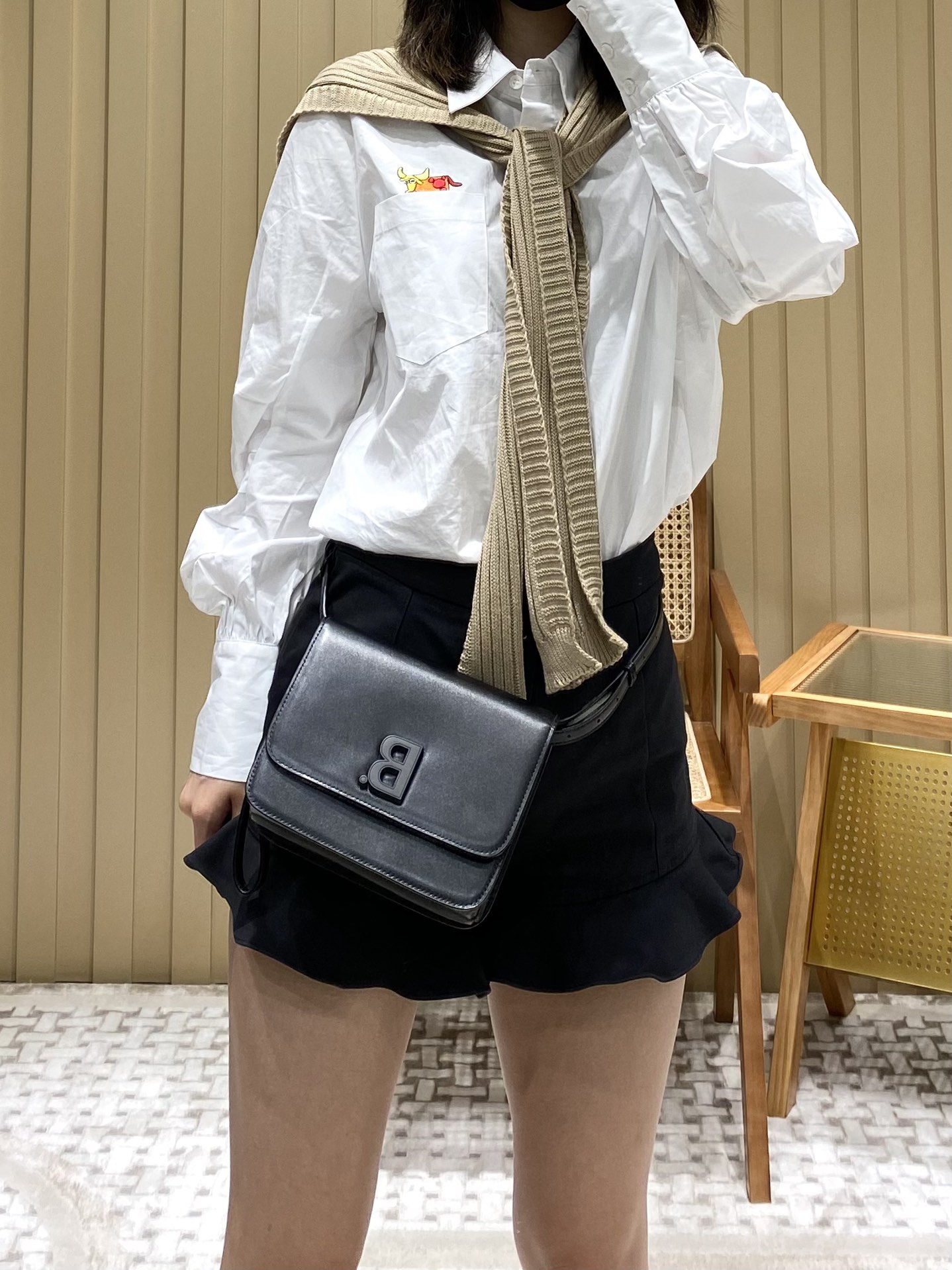 Balenciaga B.Small 18CM Bag 618156平纹黑色/黑扣