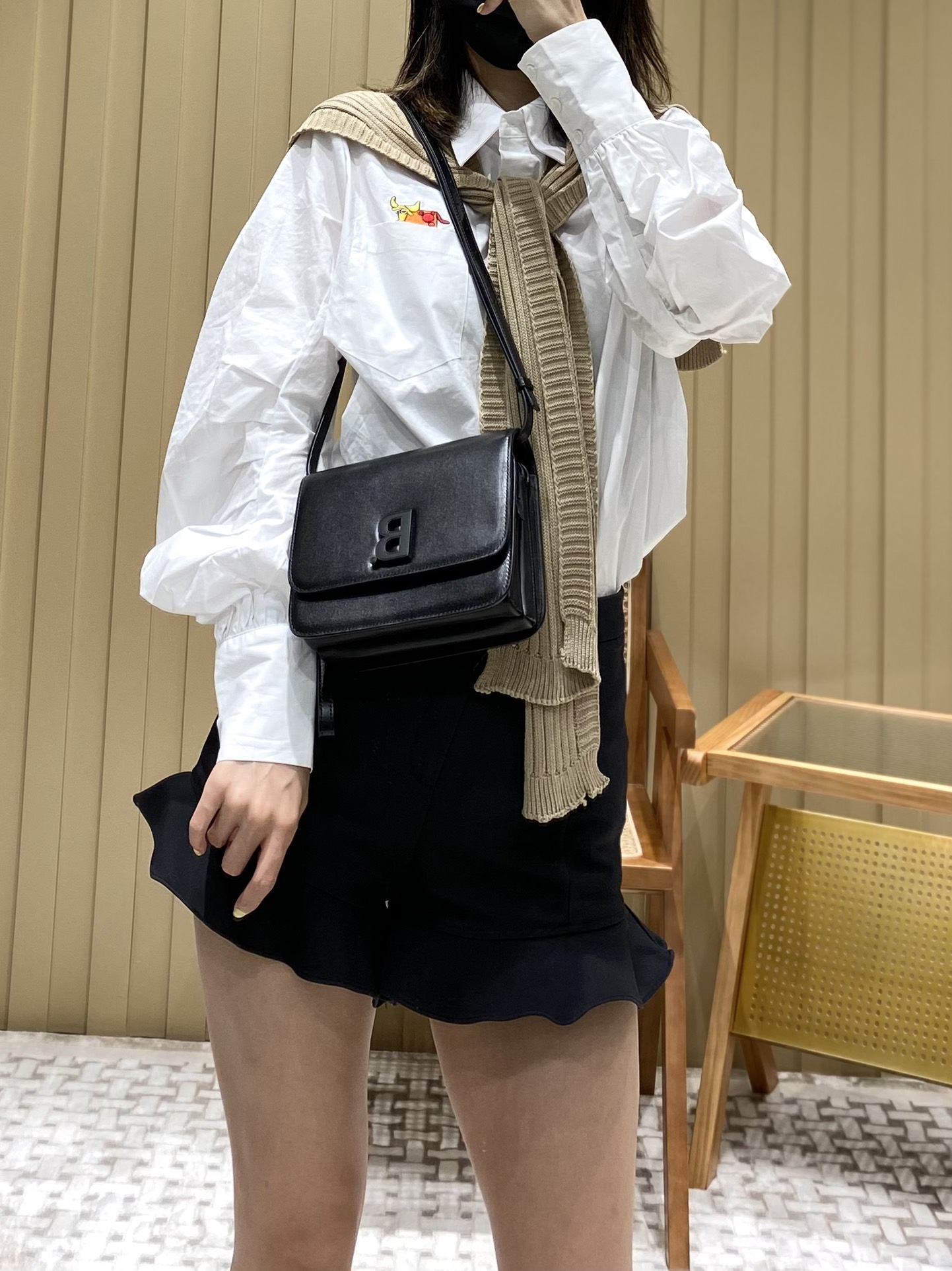 Balenciaga B.Small 18CM Bag 618156平纹黑色/黑扣
