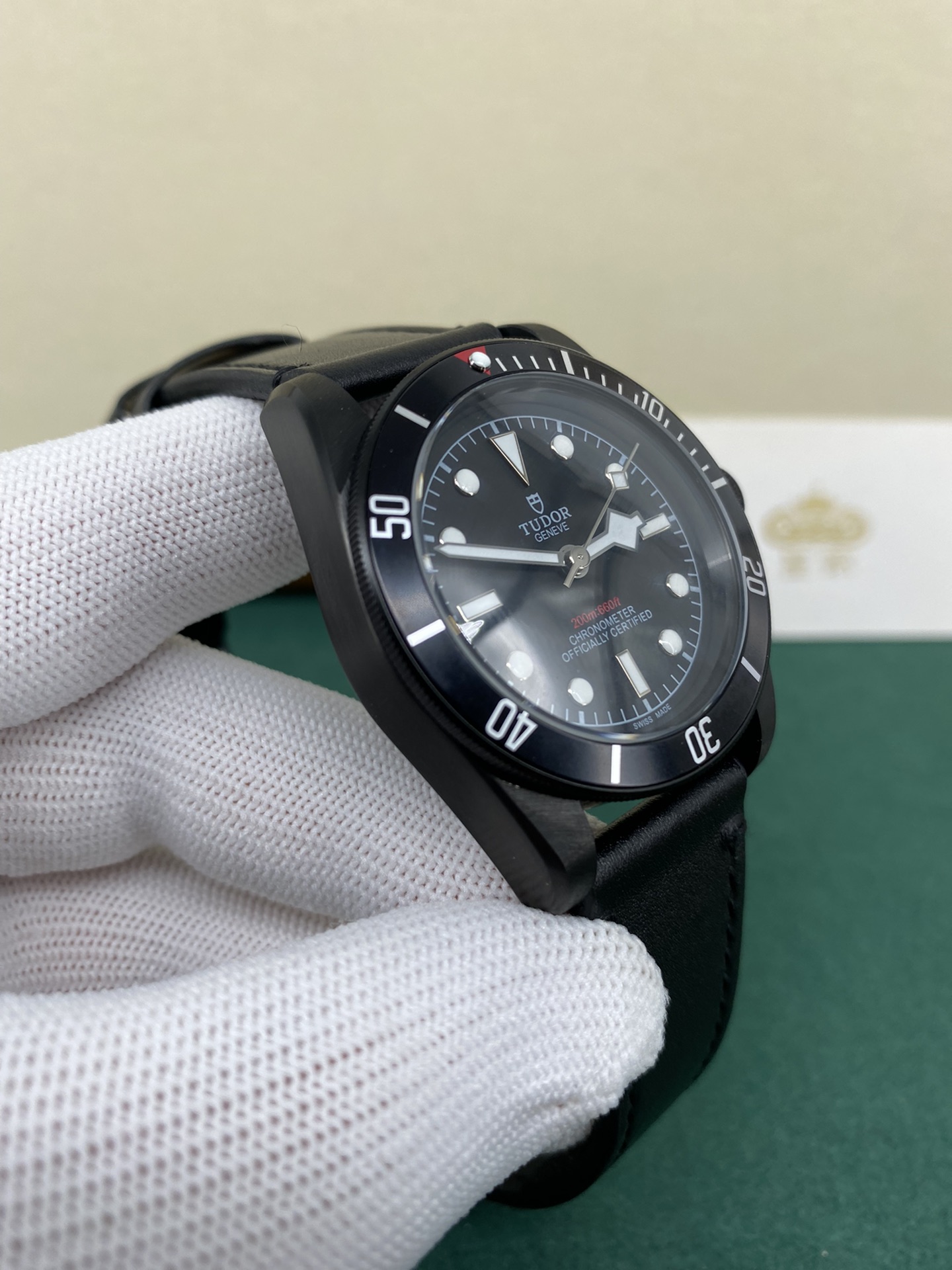 Tudor 皇家 帝舵碧湾系列，黑陶瓷