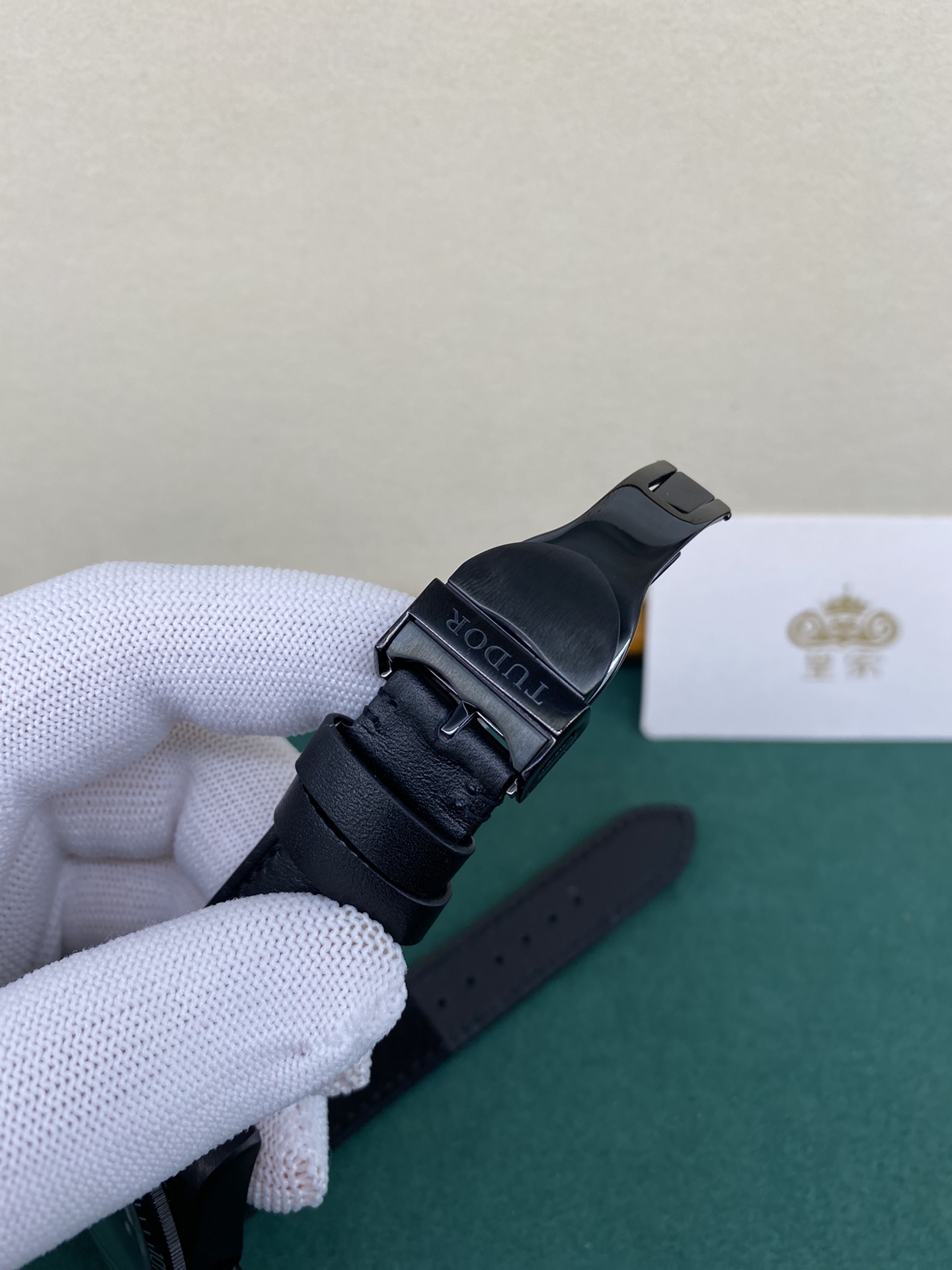 Tudor 皇家 帝舵碧湾系列，黑陶瓷