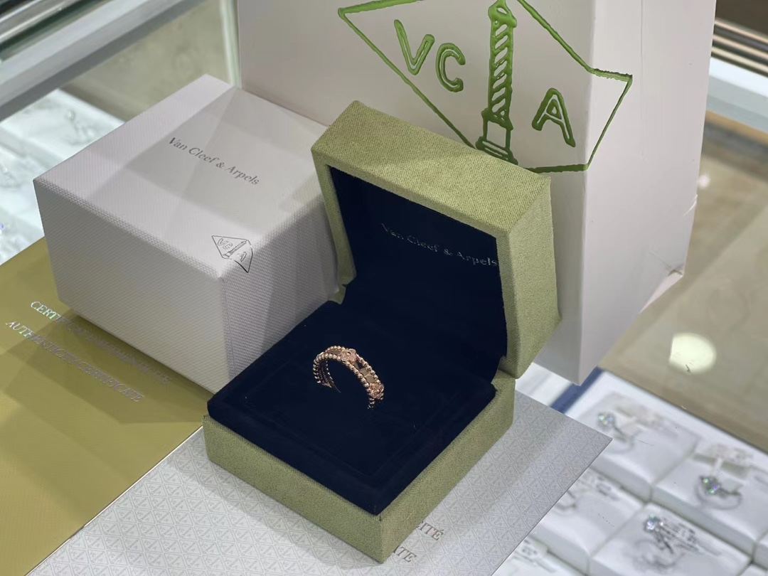 Van Cleef & Arpels VCA万花筒戒指