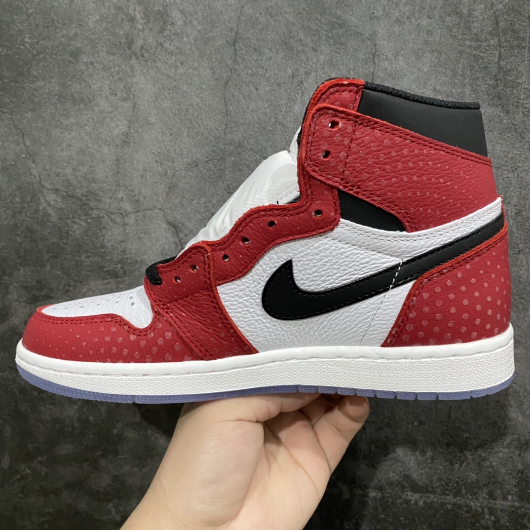 图片[2]-纯原版Air Jordan AJ1蜘蛛侠 市售最强版本 完美鞋型 正确半透明蜘蛛侠反光波点 区别市场泛白波点，全新水晶大底无任何氧化 后跟和鞋口做的相当到位，完美圆润冲孔，原厂皮料打造，绝对满满的诚意之作💪🏻 尺码：40-47.5 货号：555088-602-选品中心