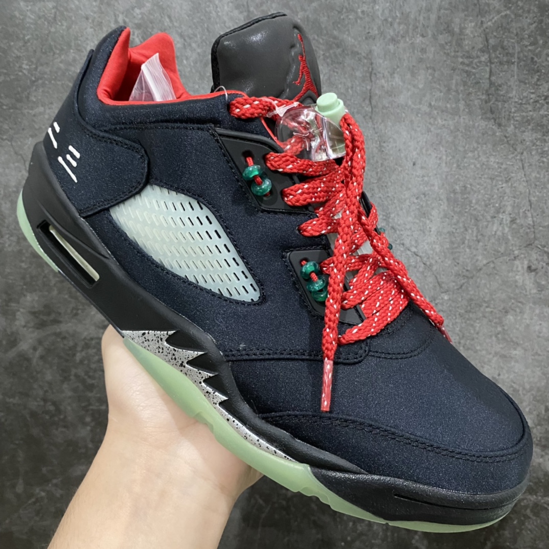 图片[3]-H12版本 CLOT x Air Jordan 5 Low 黑红 中国玉DM4640-036 原楦原纸版开发数据楦型 采用正确鞋面材质 质感十足 注胶效果及缜密拉帮背胶 Air开窗中底气垫装置 搭载正确夜光大底 尺码：40 40.5 41 42 42.5 43 44 44.5 45 46 47.5-选品中心