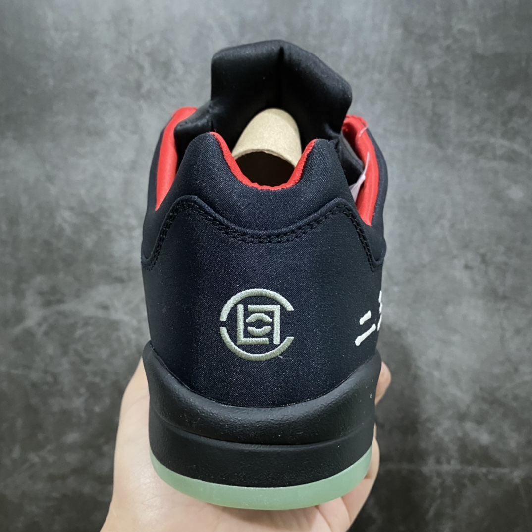 图片[4]-H12版本 CLOT x Air Jordan 5 Low 黑红 中国玉DM4640-036 原楦原纸版开发数据楦型 采用正确鞋面材质 质感十足 注胶效果及缜密拉帮背胶 Air开窗中底气垫装置 搭载正确夜光大底 尺码：40 40.5 41 42 42.5 43 44 44.5 45 46 47.5-选品中心