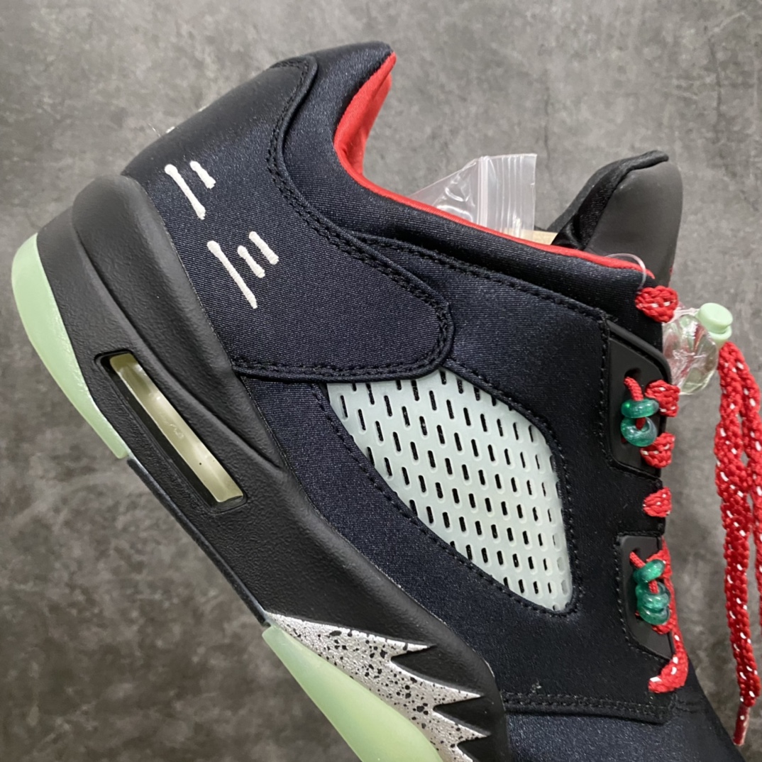 图片[7]-H12版本 CLOT x Air Jordan 5 Low 黑红 中国玉DM4640-036 原楦原纸版开发数据楦型 采用正确鞋面材质 质感十足 注胶效果及缜密拉帮背胶 Air开窗中底气垫装置 搭载正确夜光大底 尺码：40 40.5 41 42 42.5 43 44 44.5 45 46 47.5-选品中心