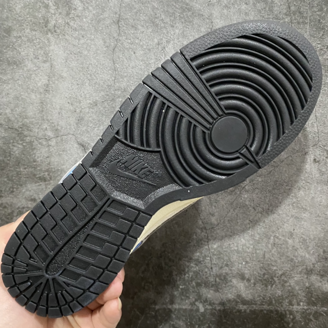 图片[9]-Z版纯原 Otomo Katsuhiro x NK SB Dunk Low \”Steamboy OST\” 大友克洋联名 蒸汽少年系列 谷神星 DO7412-987 配色以主人公雷为基调 浓重的怀旧味道 秋冬专属配色 鞋身整体采用麂皮材质打造 以摩卡为主色调 在框架以及Swoosh处采用了米白色拼接而成 鞋带、鞋身整体视觉效果十分亮眼 此外鞋舌以及鞋垫则采用了黑色打造 鞋垫上的NK标签采用浅棕色点缀 鞋底则采用白色中底搭配棕色外底呈现 为整个设计收尾 尺码：36 36.5 37.5 38 38.5 39 40 40.5 41 42 42.5 43 44 44.5 45 46-选品中心