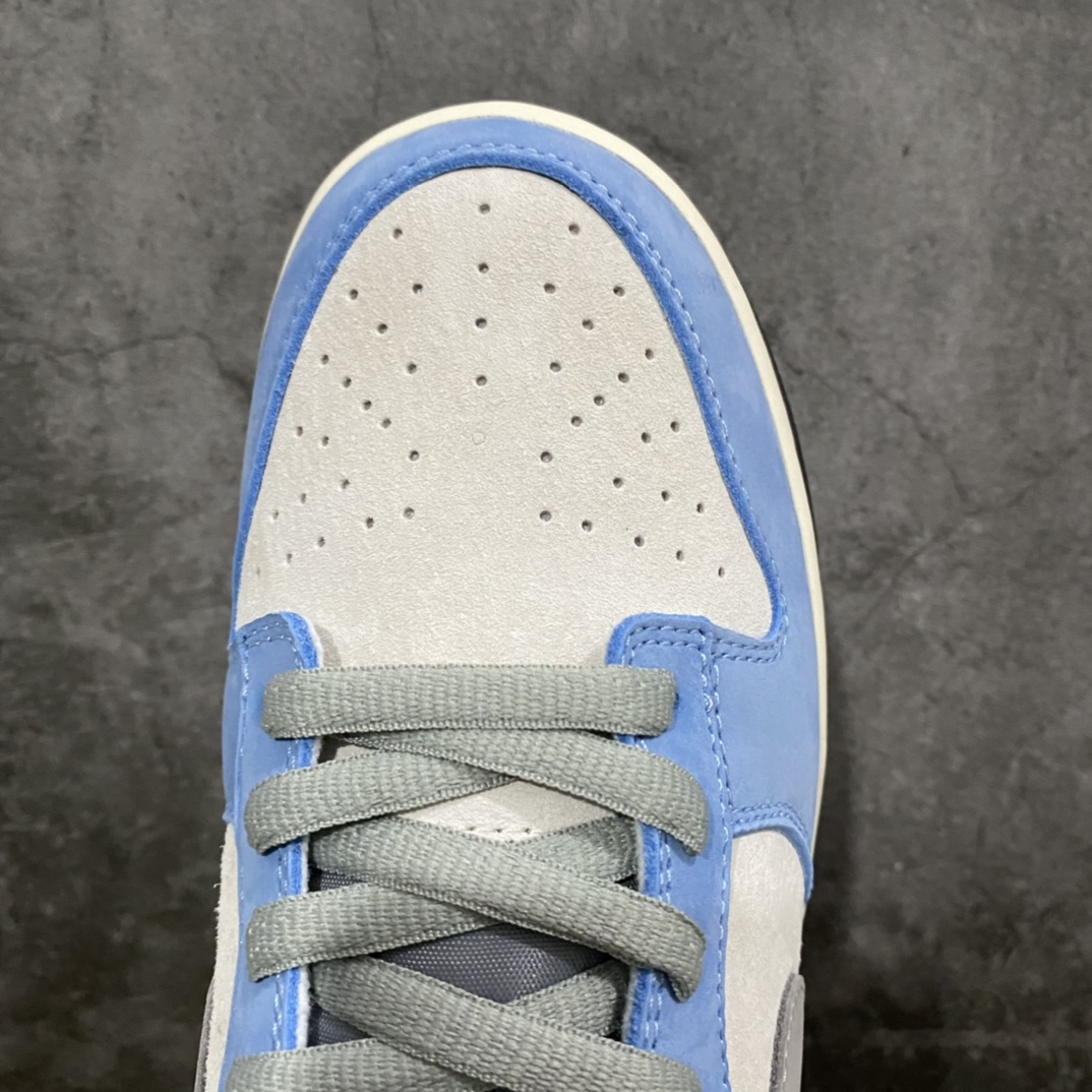 图片[5]-Z版纯原 Otomo Katsuhiro x NK SB Dunk Low \”Steamboy OST\” 大友克洋联名 蒸汽少年系列 谷神星 DO7412-987 配色以主人公雷为基调 浓重的怀旧味道 秋冬专属配色 鞋身整体采用麂皮材质打造 以摩卡为主色调 在框架以及Swoosh处采用了米白色拼接而成 鞋带、鞋身整体视觉效果十分亮眼 此外鞋舌以及鞋垫则采用了黑色打造 鞋垫上的NK标签采用浅棕色点缀 鞋底则采用白色中底搭配棕色外底呈现 为整个设计收尾 尺码：36 36.5 37.5 38 38.5 39 40 40.5 41 42 42.5 43 44 44.5 45 46-选品中心