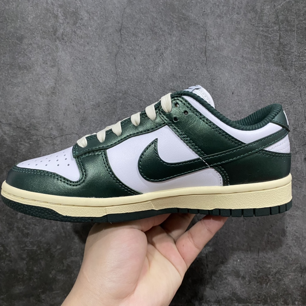 图片[2]-FC天花板级别 市场最强版 NK SB Dunk Low 复古做旧白绿DQ8580-100 欢迎对比任何市售版本！一切仅还原原鞋品质！ 材料！版型！细节全部市场最顶尖工艺 图片拍不出实物那种惊艳的感觉 大哥们可以报货来看品质 顶尖工艺 市场货没有可比性！ 货号： DD1503-115 尺码：36 36.5 37.5 38 38.5 39 40 40.5 41 42 42.5 43 44 44.5 45 46 47.5-选品中心