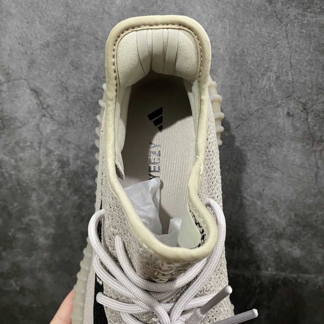 图片[5]-S2版本Yeezy350 灰色黑条纹 HP7870 巴斯夫原料大底 脚感非常舒适 价格定位十分亲民 可以零售高价的版本 值得推荐 尺码：36 36.5 37 38 38.5 39 40 40.5 41 42 42.5 43 44 44.5 45 46 47 48-选品中心