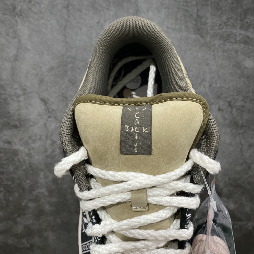 图片[9]-PK版本Travis Scott x Dunk SB腰果花 市场第一梯队品质 可以说细节基本都是对的 鞋头上翘弧度正确 后跟小山峰弧度正确 贝利原厂皮料 所有细节正确 缩减文案不多描述 各大代号纯原中的巅峰版本 具体见细节图即可 尺码：36 36.5 37 38 38.5 39 40 40.5 41 42 42.5 43 44 44.5 45 46 47.5-选品中心