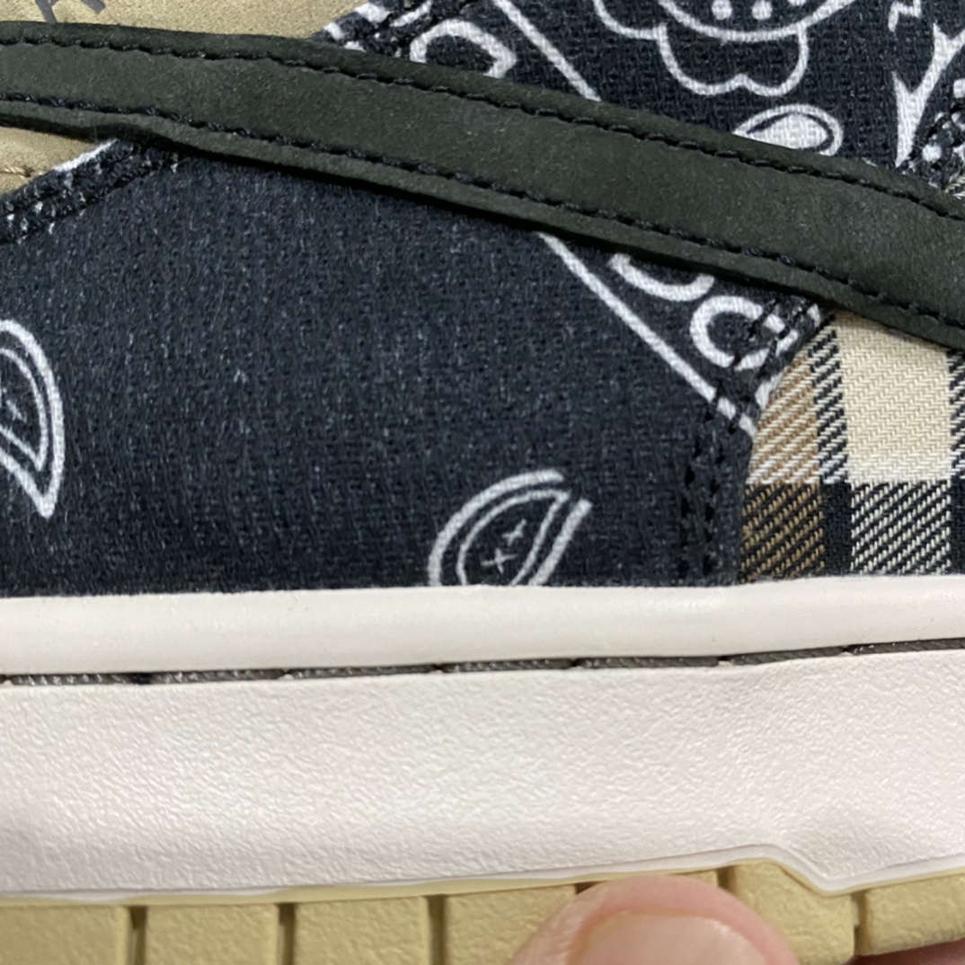 图片[7]-PK版本Travis Scott x Dunk SB腰果花 市场第一梯队品质 可以说细节基本都是对的 鞋头上翘弧度正确 后跟小山峰弧度正确 贝利原厂皮料 所有细节正确 缩减文案不多描述 各大代号纯原中的巅峰版本 具体见细节图即可 尺码：36 36.5 37 38 38.5 39 40 40.5 41 42 42.5 43 44 44.5 45 46 47.5-选品中心