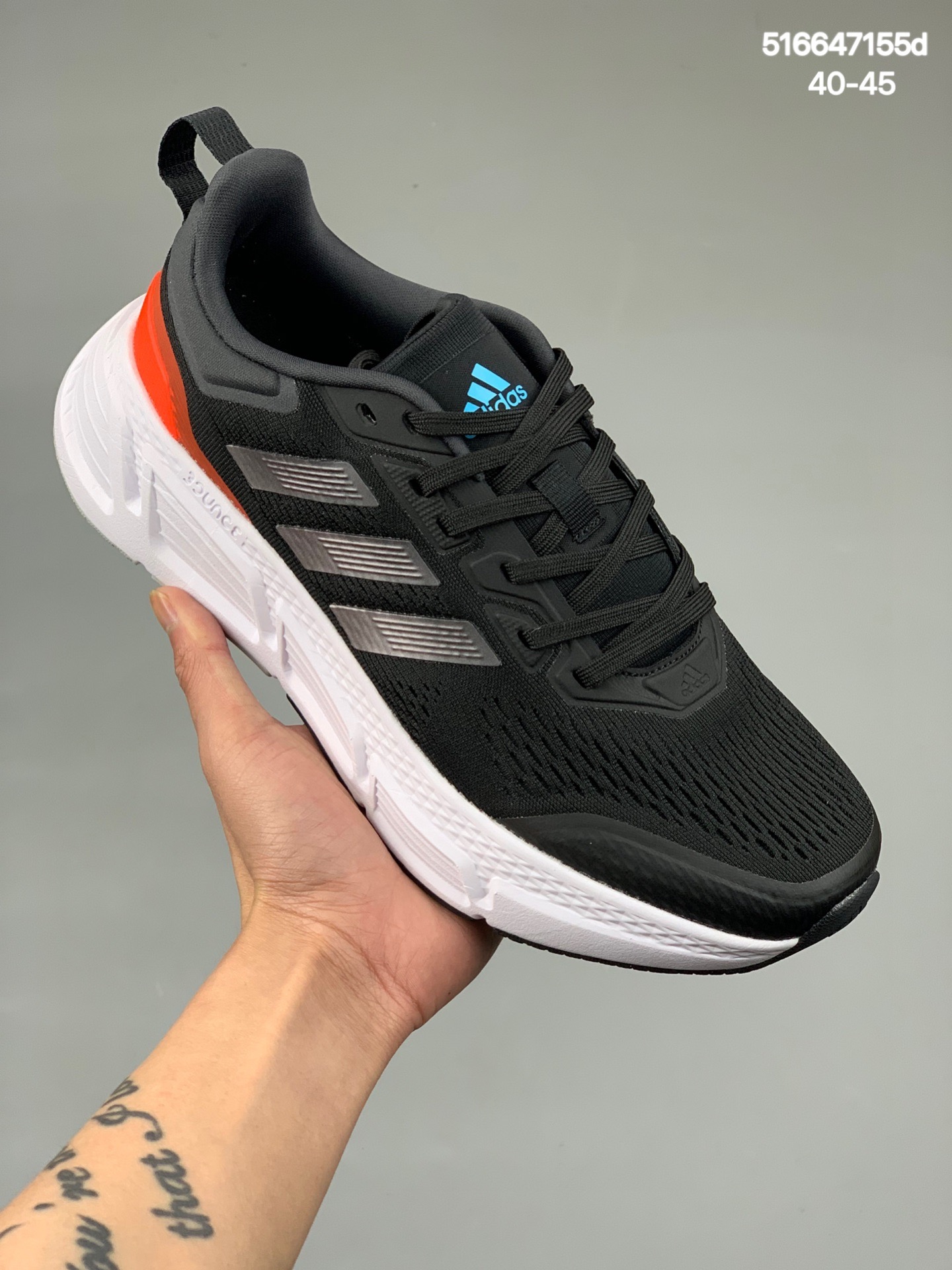 本地
阿迪达斯/Adidas Neo Questar 针织呼吸鞋面百搭休闲轻跑鞋。货号：GZ0623  
尺码：40-45
编码：516647155d