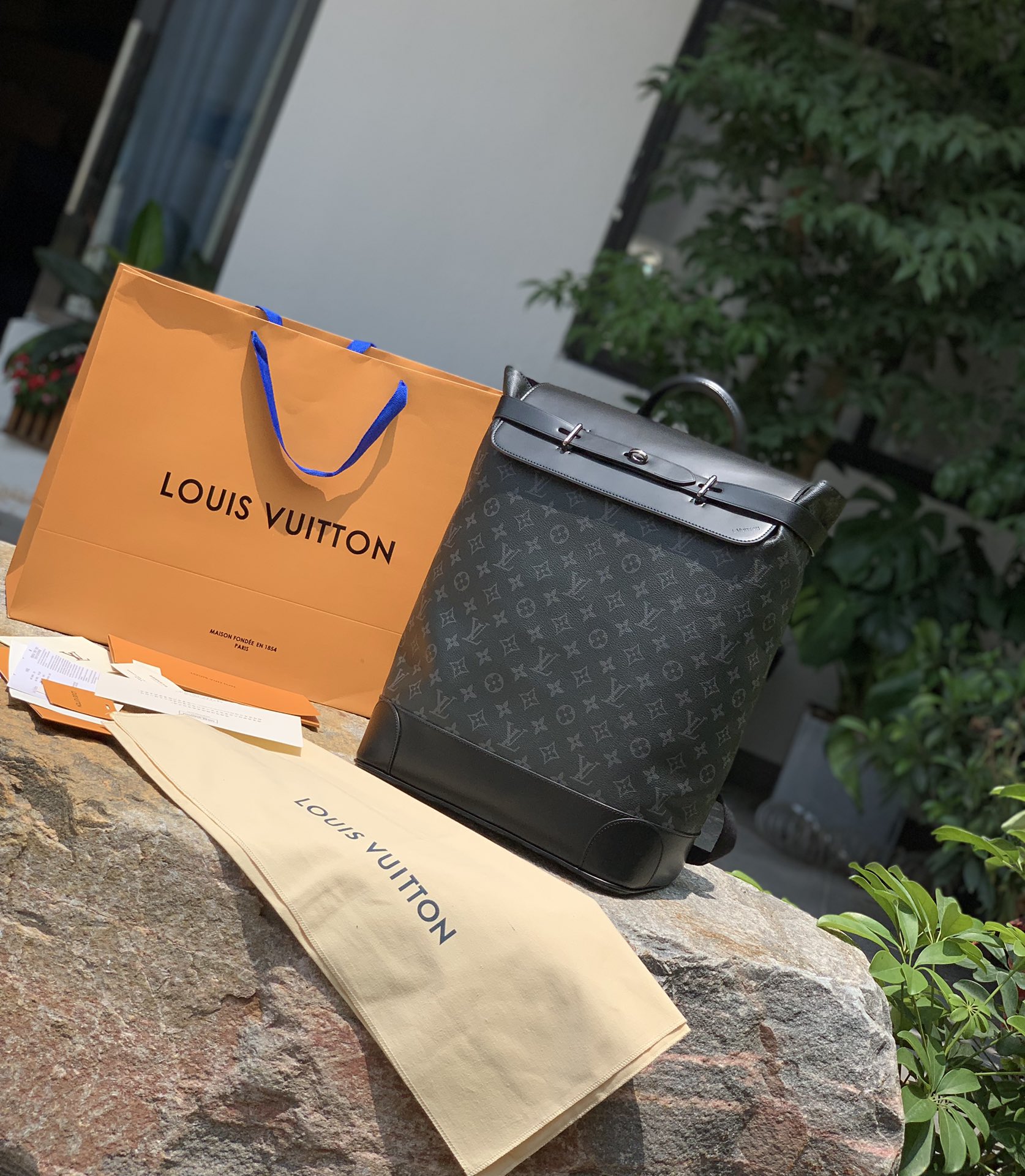 🌼 m44052尺寸32 x 45 x 16 CM海外原厂渠道货！双肩包是男孩子日常出街的必备神器！一款