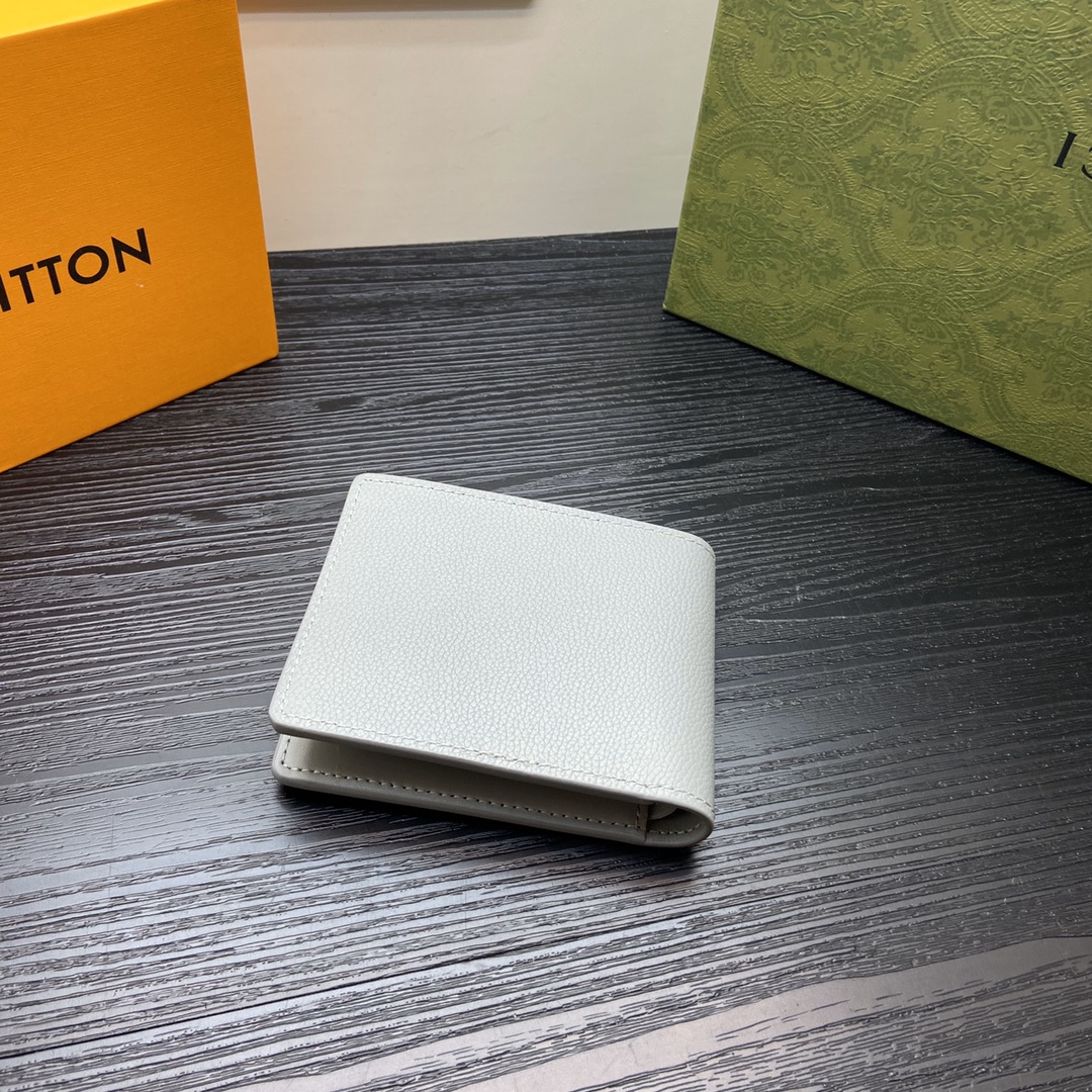 Premium Leather Bifold Wallet - Interior Card Slots