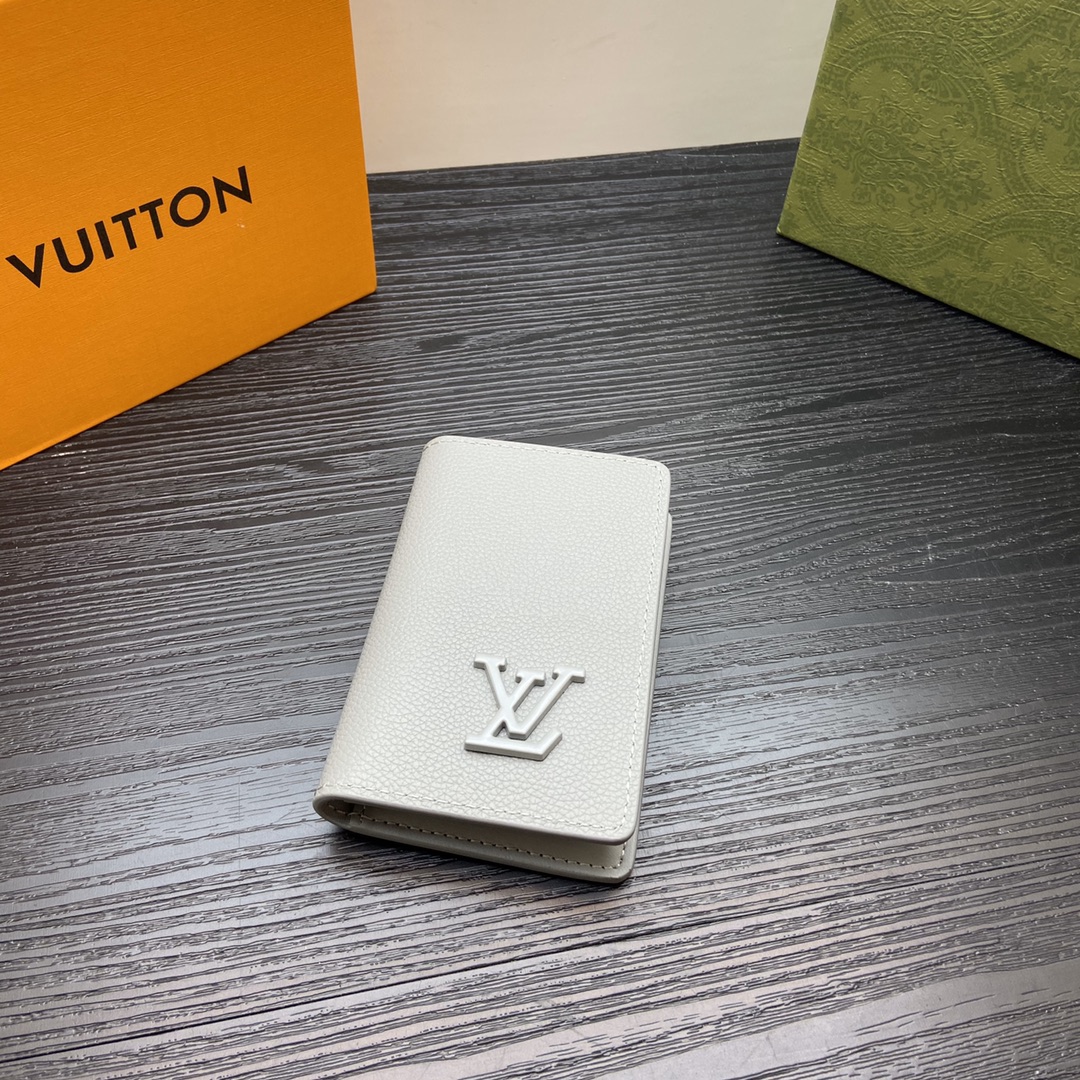 Genuine leather card holder front view