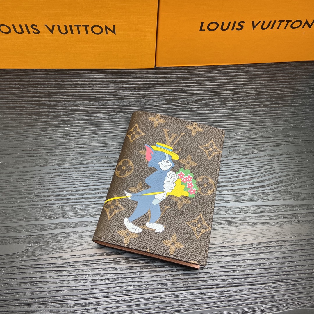 Passport holder interior detail