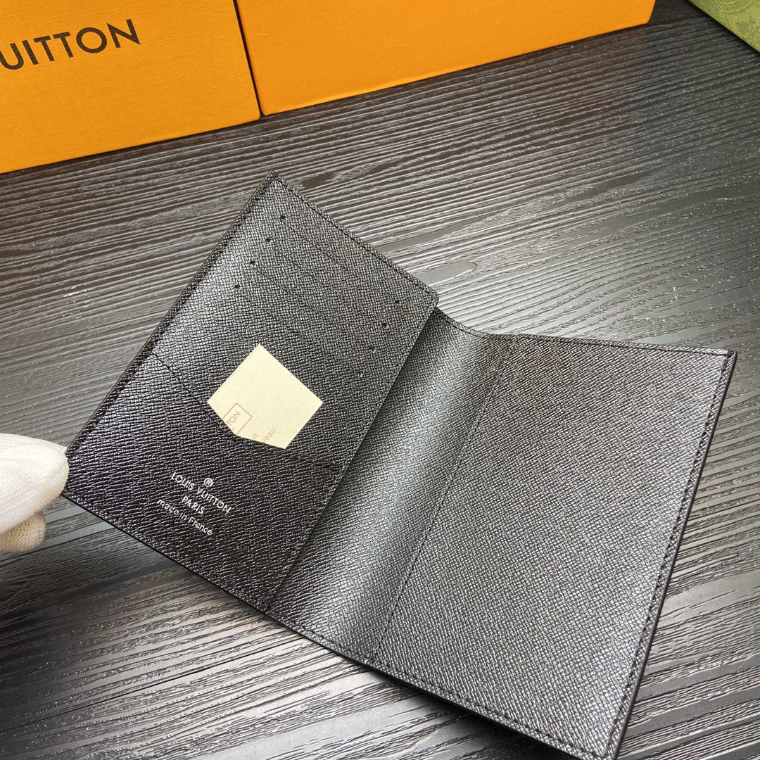 Passport holder gift box