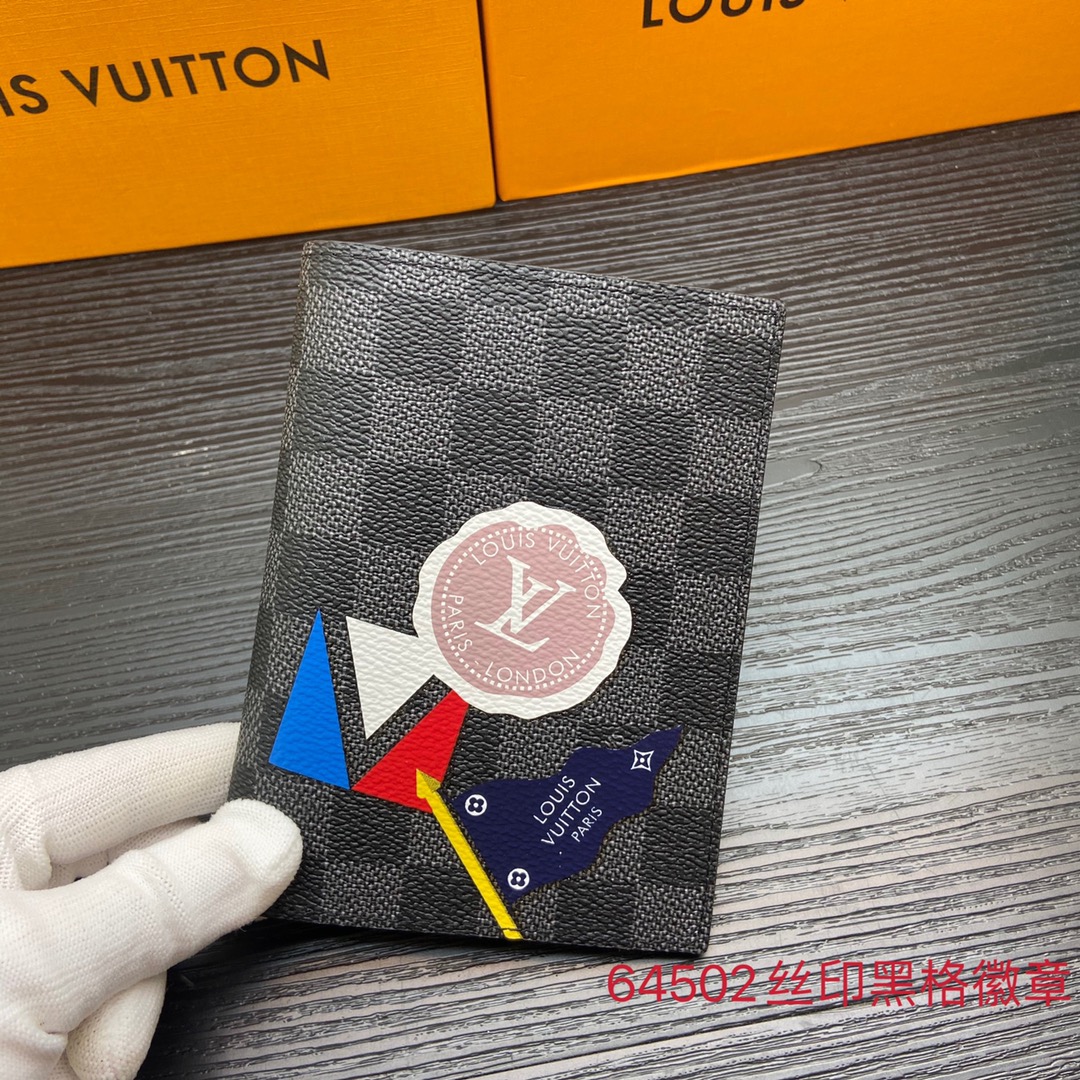 Classic leather passport holder front