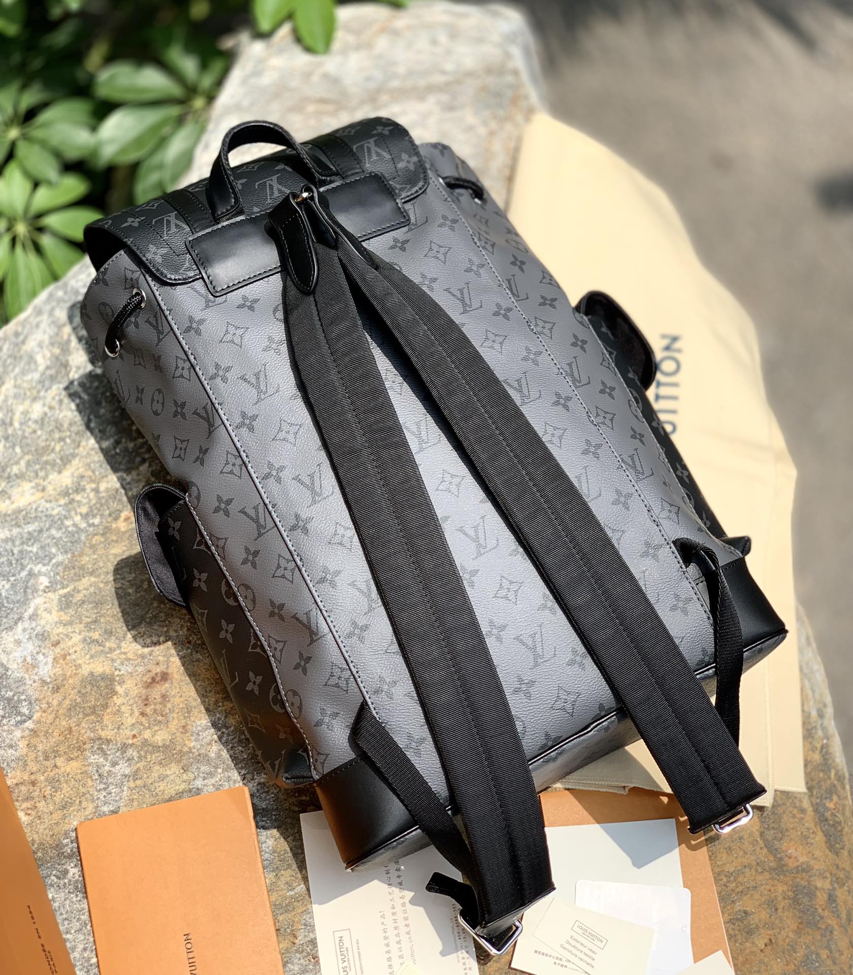 非市场普通货 进口皮料半钢五金 m45419尺寸38 x 44 x 21 CM同样是海外渠道货，如果有亲