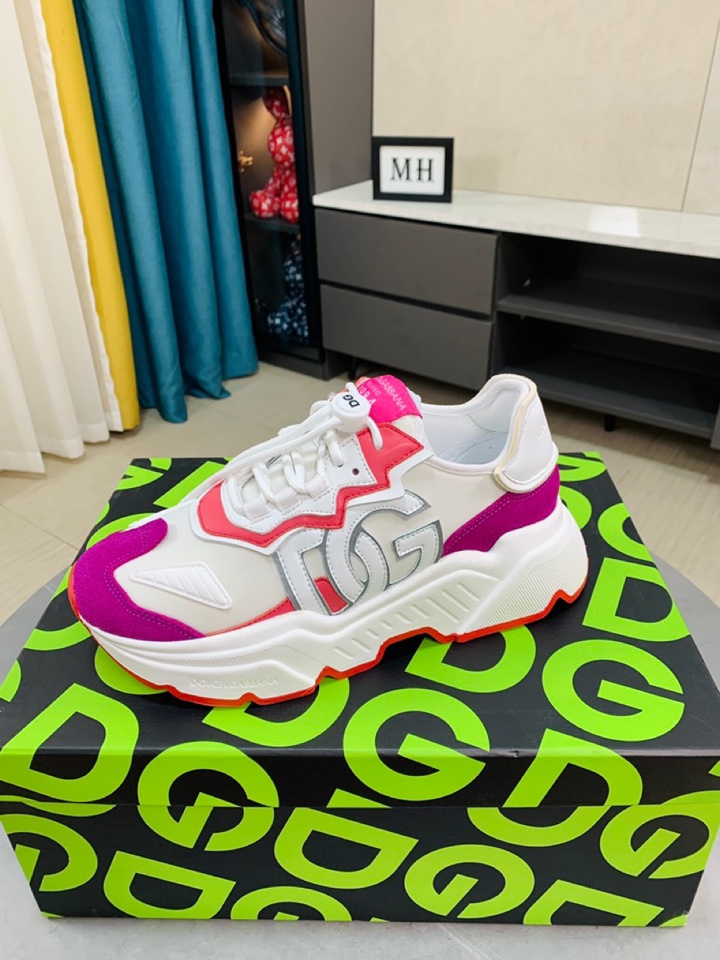 J0  Dolce＆Gabbana最新官网休闲、男鞋原单品质进口头层牛皮网布搭配➕羊里[得意]论材料做工完胜市场所有版本💕最高品质出货 实物拍摄，面料进口凸显品牌独特魅力😘鞋带也是原版定制👻经典系带款鞋 上脚十分舒适 、