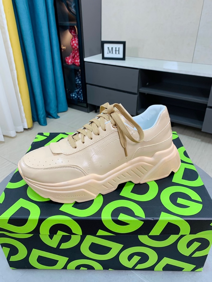 J0  Dolce＆Gabbana最新官网休闲、男鞋原单品质进口头层牛皮网布搭配➕羊里[得意]论材料做工完胜市场所有版本💕最高品质出货 实物拍摄，面料进口凸显品牌独特魅力😘鞋带也是原版定制👻经典系带款鞋 上脚十分舒适 、