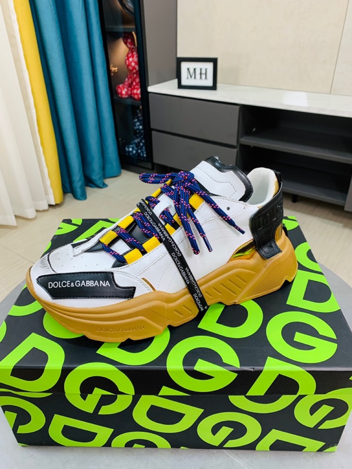 J5  Dolce＆Gabbana最新官网休闲、男鞋原单品质进口头层牛皮网布搭配➕羊里[得意]论材料做工完胜市场所有版本💕最高品质出货 实物拍摄，面料进口凸显品牌独特魅力😘鞋带也是原版定制👻经典系带款鞋 上脚十分舒适 、