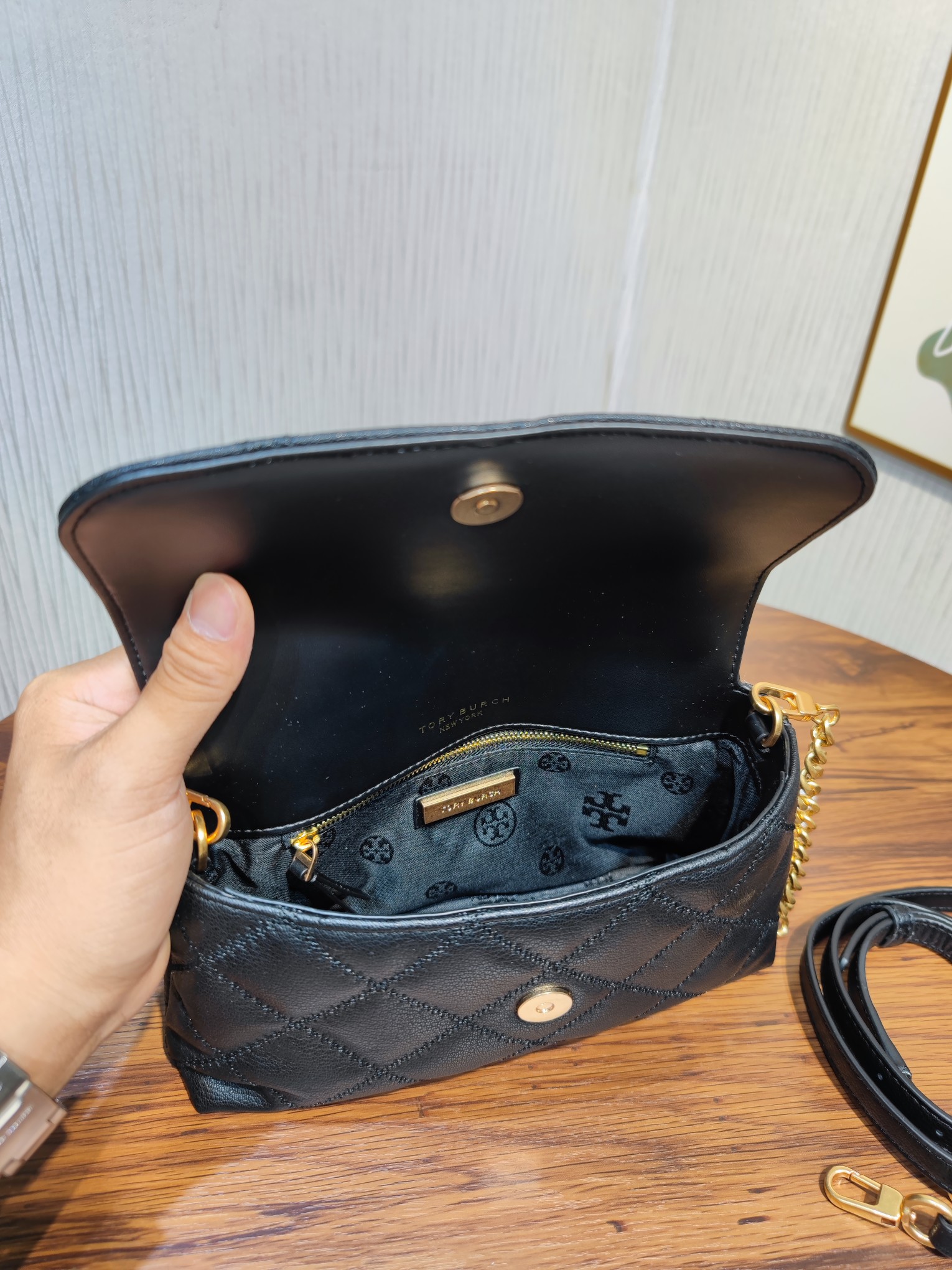 Tory Burch ～编号87860 Tory burch 奥莱ZP渠道