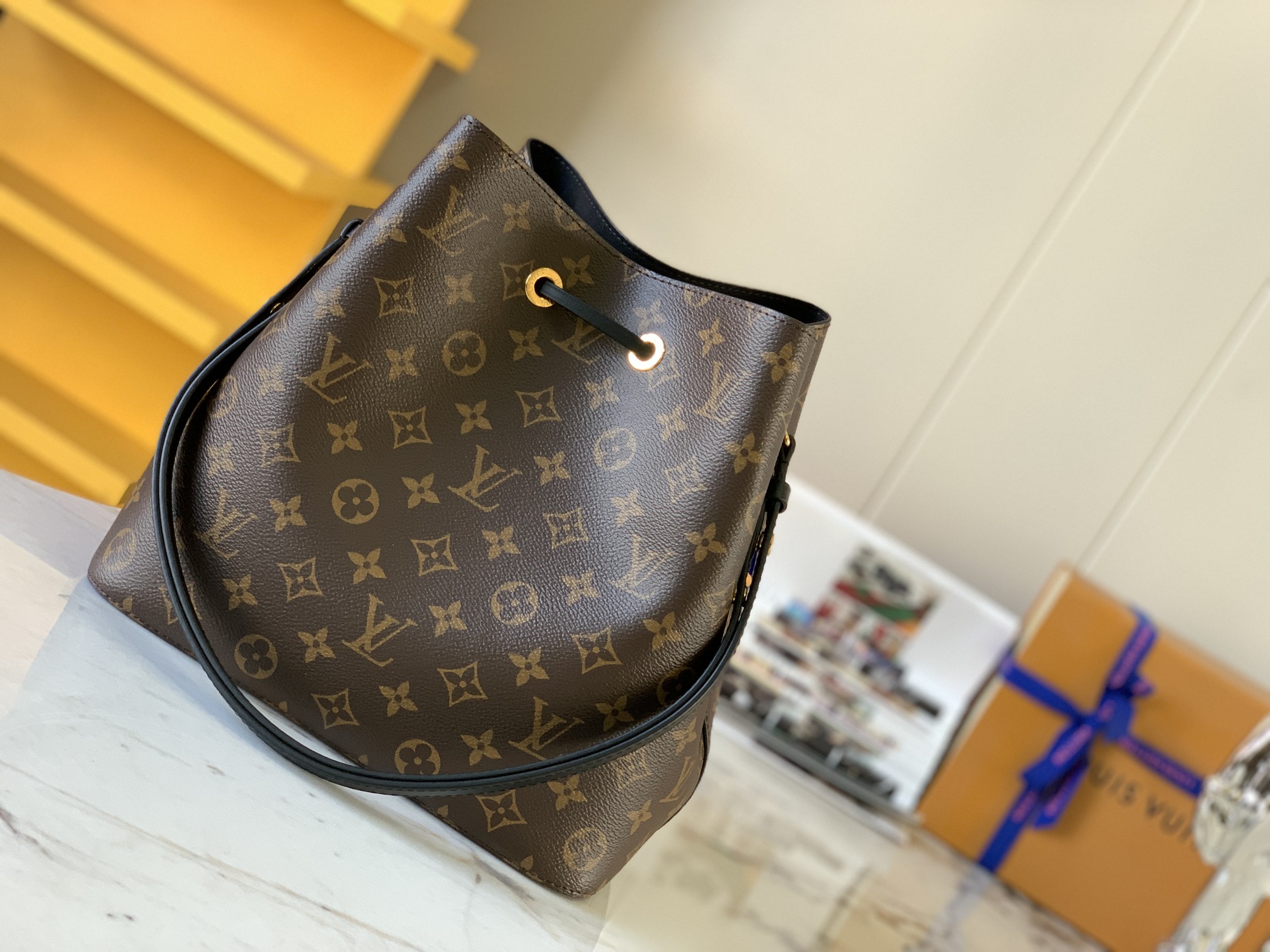路易威登 Louis Vuitton 高定典藏名品高定成衣时装外套连衣裙衬衫T恤 #D12127A0 3