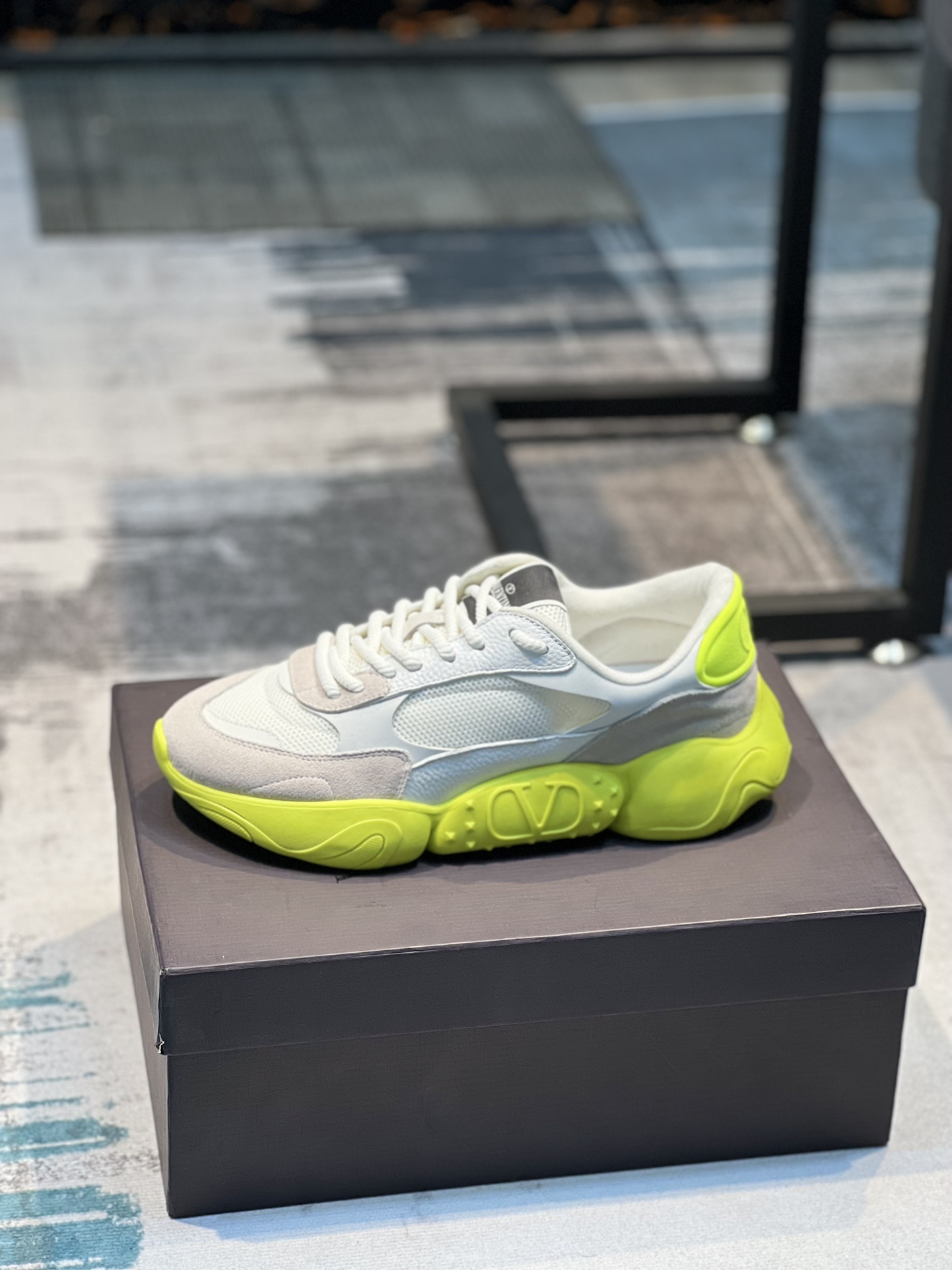 K5 VALENTINO华伦天奴2022春夏运动系列，顶级版本，原版1:1套楦，面料采用透气网+高丝光牛津，原版垫脚.配TPR大底。经典拼色.时尚百搭官网同步. 女码：35-40，男码：39-44 45🉑️定做