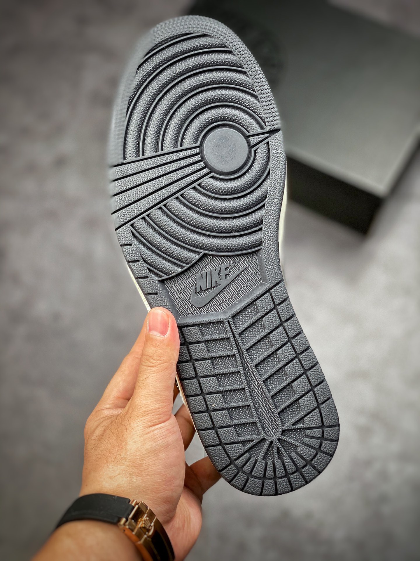 200 Air Jordan 1 Low 黑灰绸缎 AJ1乔1低帮休闲板鞋 DV1762-001