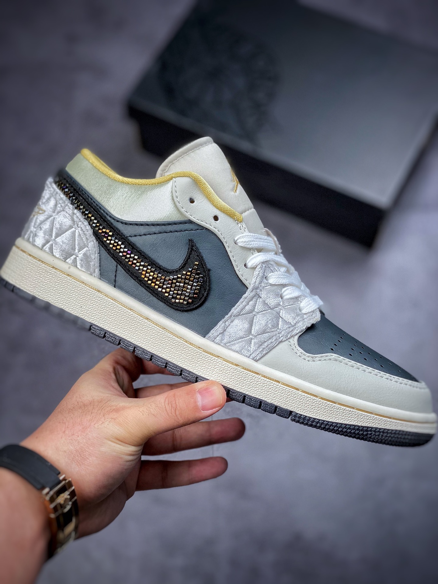 200 Air Jordan 1 Low 黑灰绸缎 AJ1乔1低帮休闲板鞋 DV1762-001
