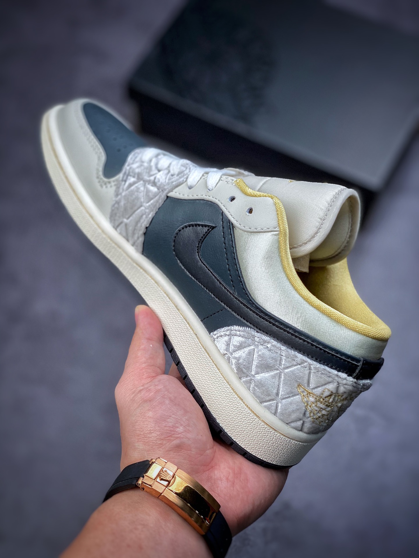 200 Air Jordan 1 Low 黑灰绸缎 AJ1乔1低帮休闲板鞋 DV1762-001
