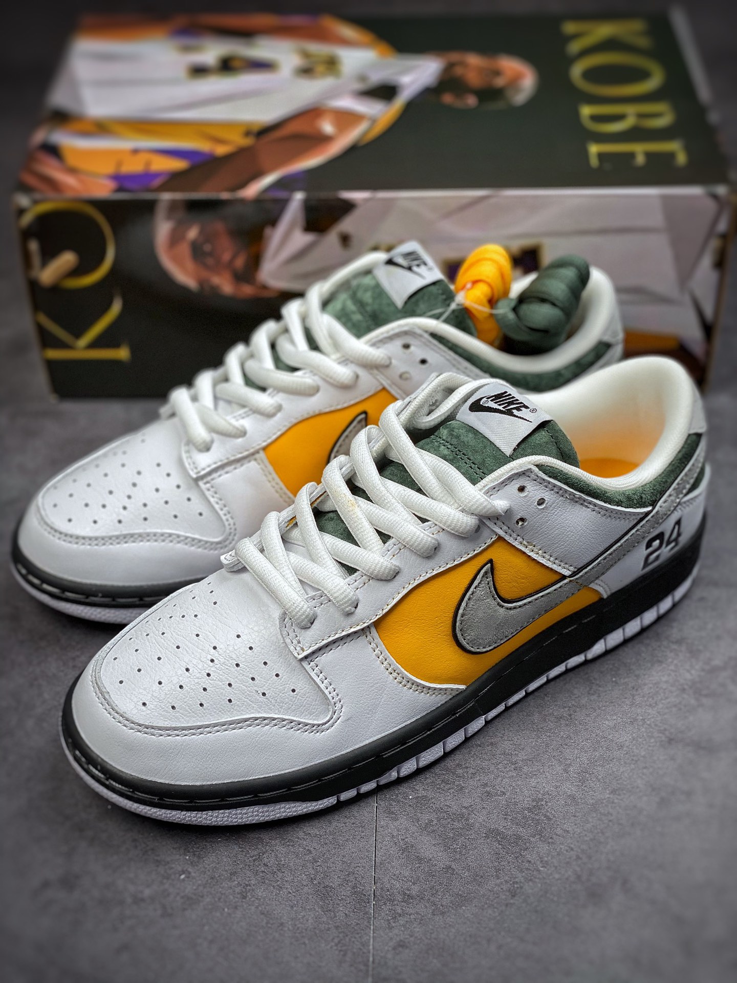 380 Nike SB Dunk Low Pro 白灰黄 科比8/24 独家新色 LF2428-001-莆田鞋,莆田鞋货源,高仿鞋,高仿鞋货源,安福档口,莆田高仿鞋,莆田鞋批发,高仿鞋批发,莆田高仿运动鞋,高仿运动鞋,莆田运动鞋 380 Nike SB Dunk Low Pro 白灰黄 科比8/24 独家新色 LF2428-001