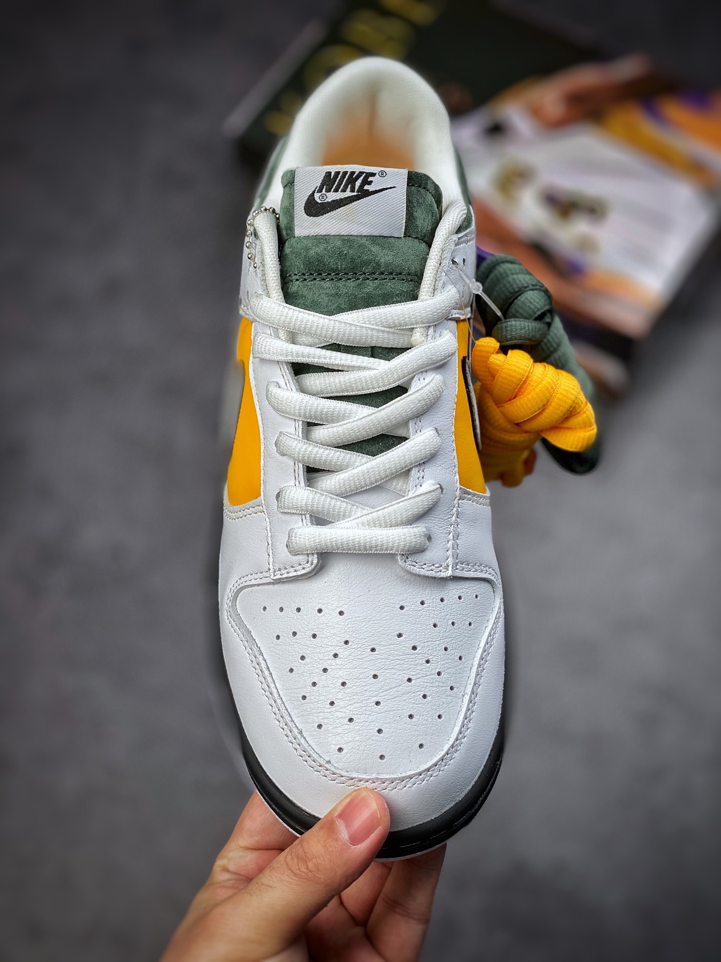 380 Nike SB Dunk Low Pro 白灰黄 科比8/24 独家新色 LF2428-001-莆田鞋,莆田鞋货源,高仿鞋,高仿鞋货源,安福档口,莆田高仿鞋,莆田鞋批发,高仿鞋批发,莆田高仿运动鞋,高仿运动鞋,莆田运动鞋 380 Nike SB Dunk Low Pro 白灰黄 科比8/24 独家新色 LF2428-001