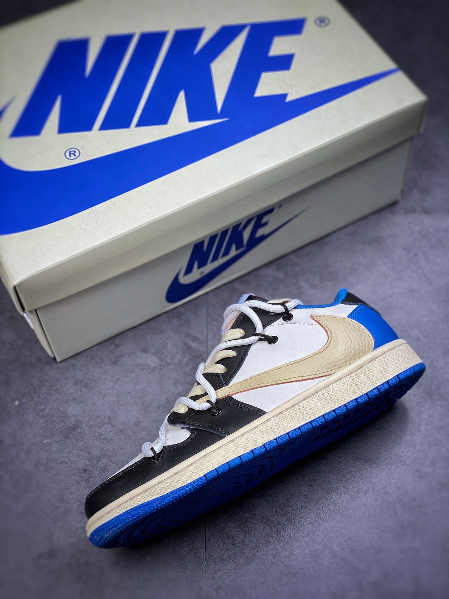 170 Futura x Nike Dunk Low SB联名 解构绑带滑板鞋 CQ4277-001