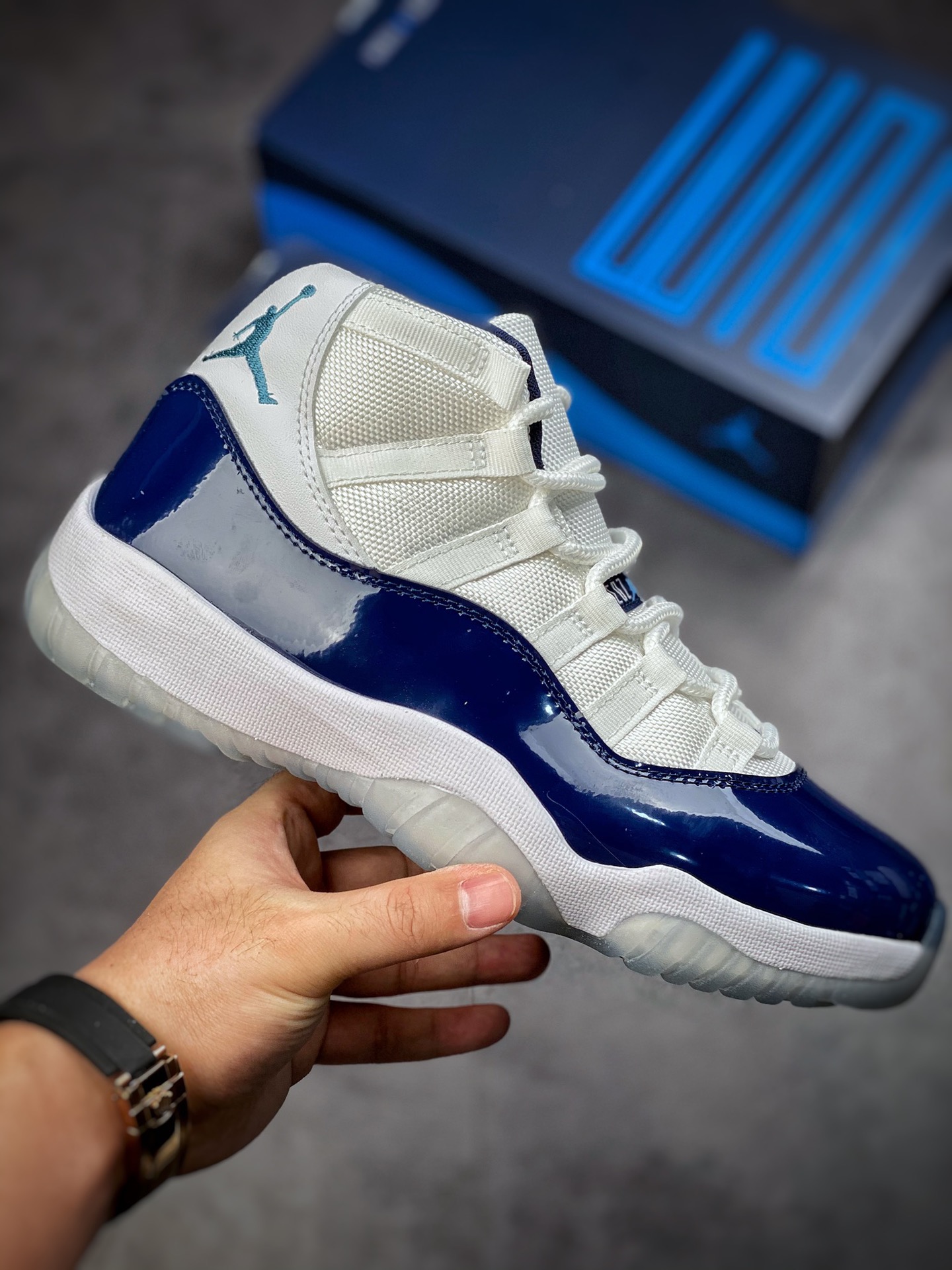 300 Air Jordan 11“UNC”午夜蓝 经典强势回归 378037-123