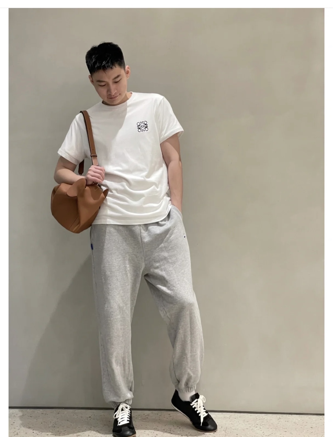 LOEWE罗意威 小牛皮特大号大象包 0537棕色