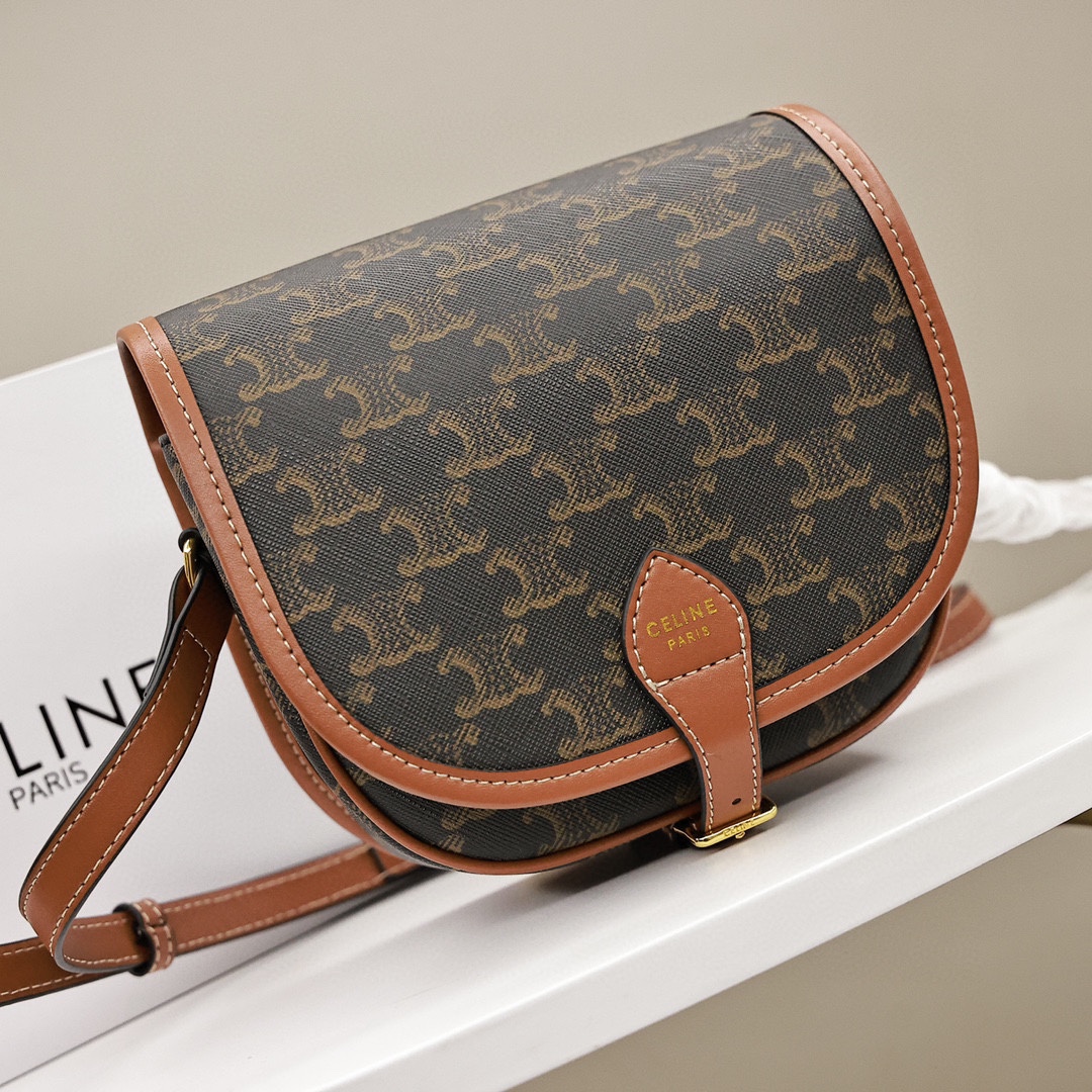 J0   Celine 赛琳老花马鞍包