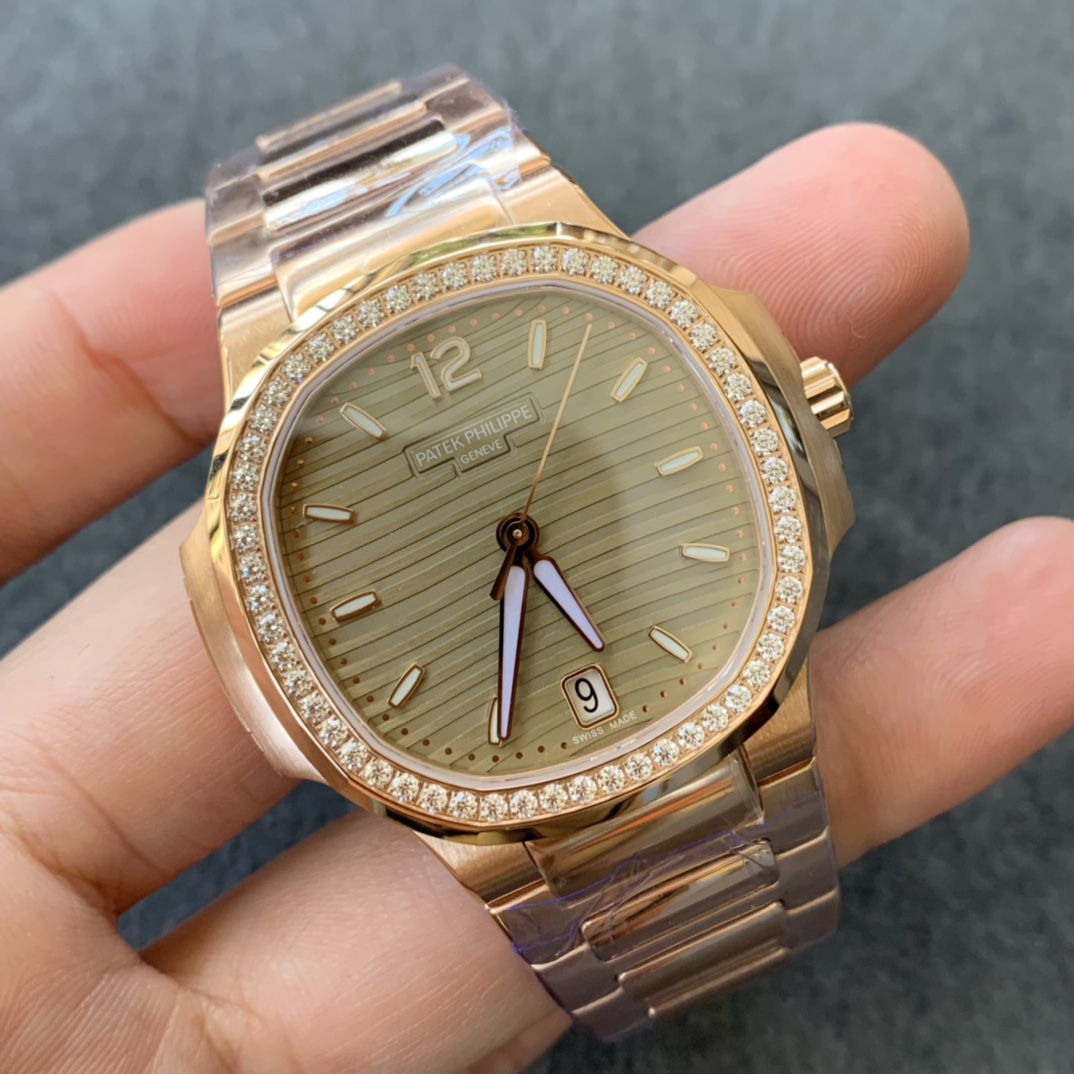 百达翡丽运动优雅系列鹦鹉螺女款7118型号1.全新订制版Cal.324SC一体自动上链机芯