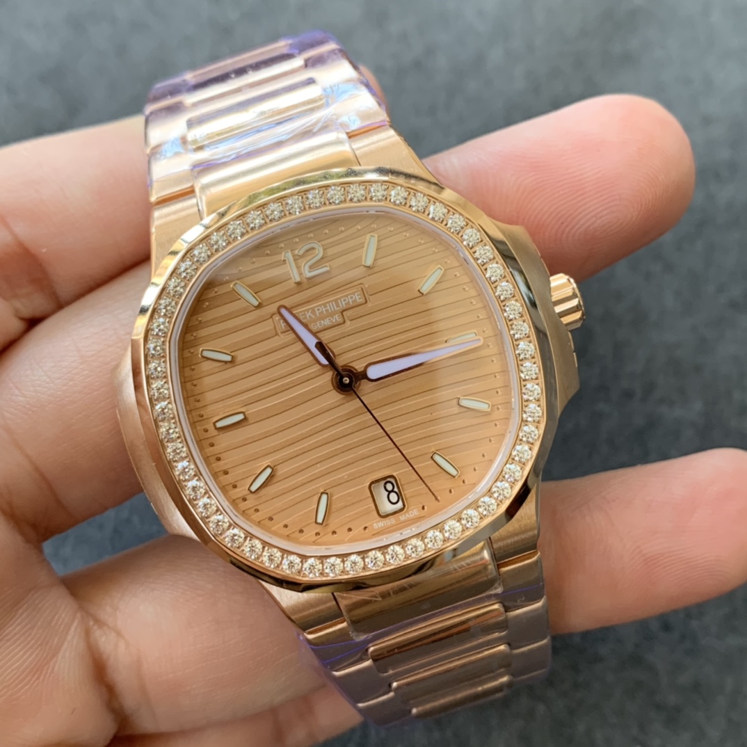 百达翡丽运动优雅系列鹦鹉螺女款7118型号1.全新订制版Cal.324SC一体自动上链机芯