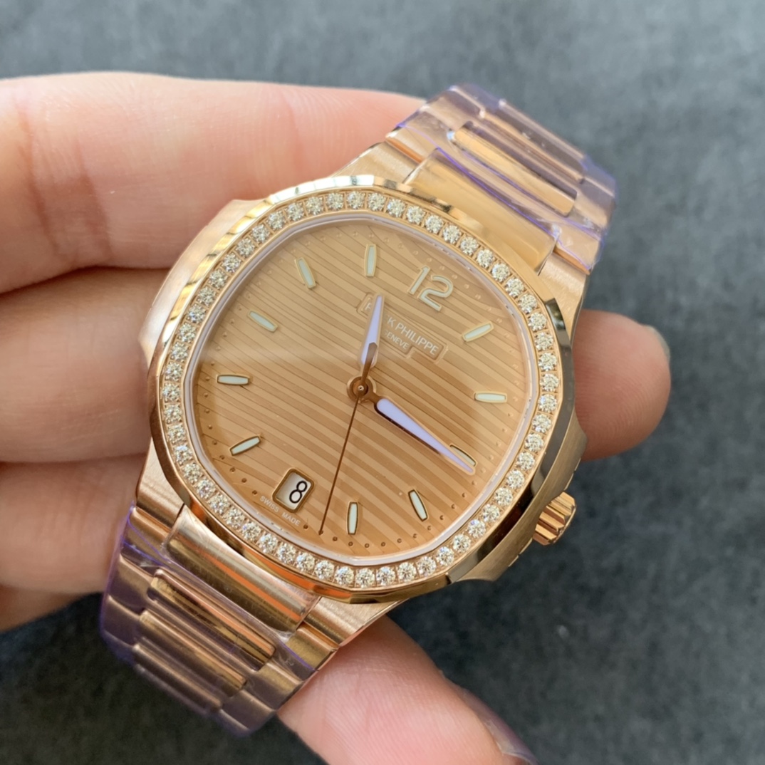 百达翡丽运动优雅系列鹦鹉螺女款7118型号1.全新订制版Cal.324SC一体自动上链机芯