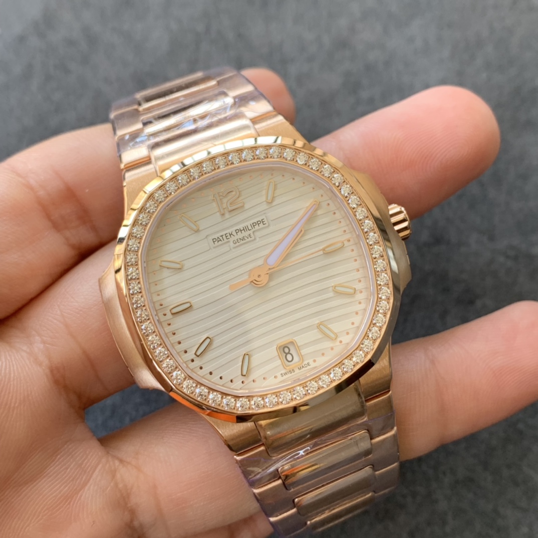 百达翡丽运动优雅系列鹦鹉螺女款7118型号1.全新订制版Cal.324SC一体自动上链机芯