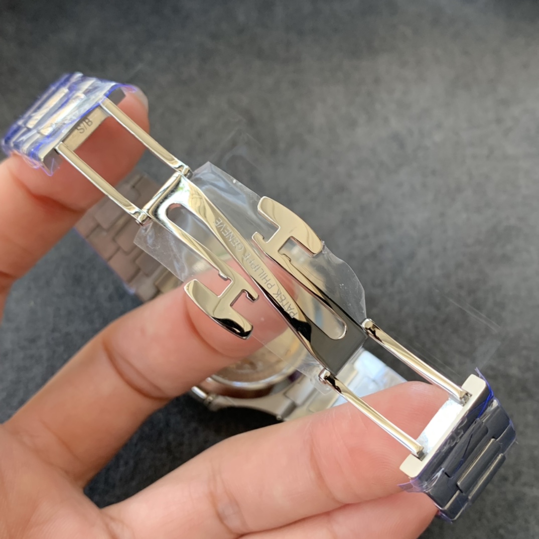 百达翡丽运动优雅系列鹦鹉螺女款7118型号1.全新订制版Cal.324SC一体自动上链机芯