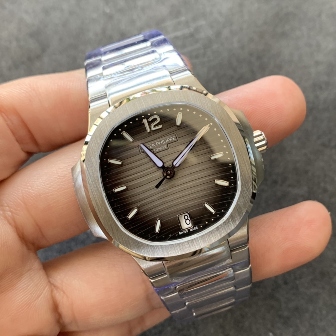 百达翡丽运动优雅系列鹦鹉螺女款7118型号1.全新订制版Cal.324SC一体自动上链机芯