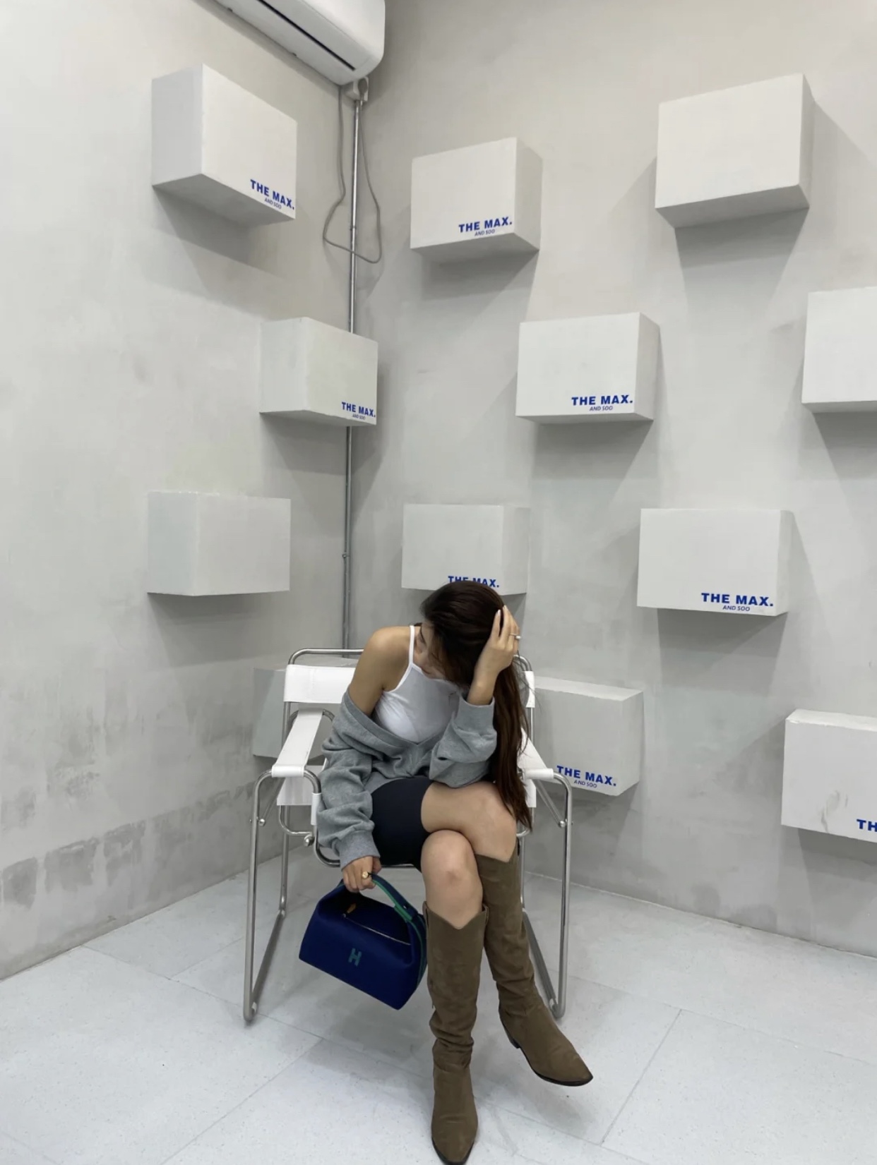 _do09smbOznt_eG7aogFMcrxBPfXi2MgMTcKLazA