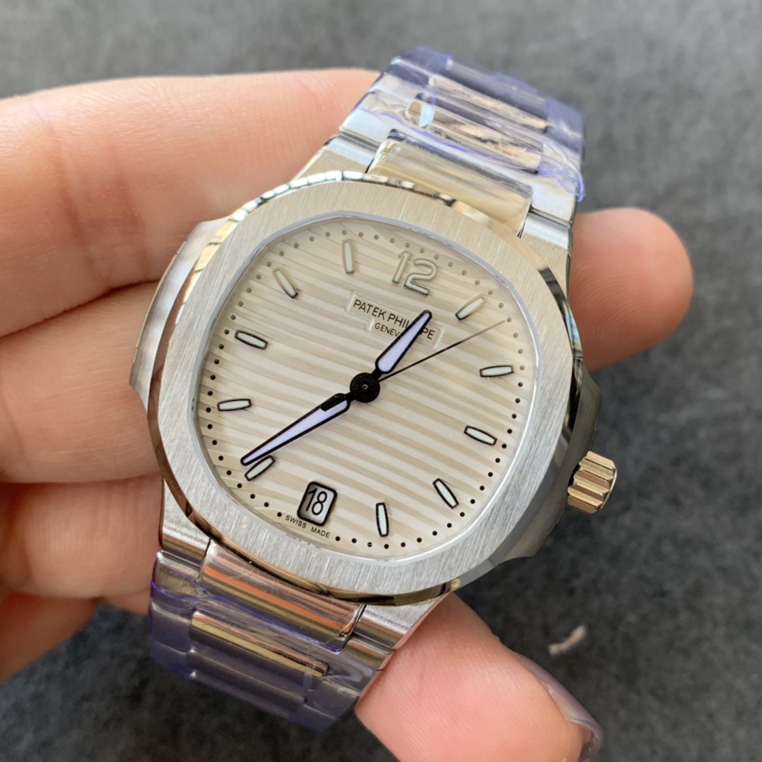 百达翡丽运动优雅系列鹦鹉螺女款7118型号1.全新订制版Cal.324SC一体自动上链机芯